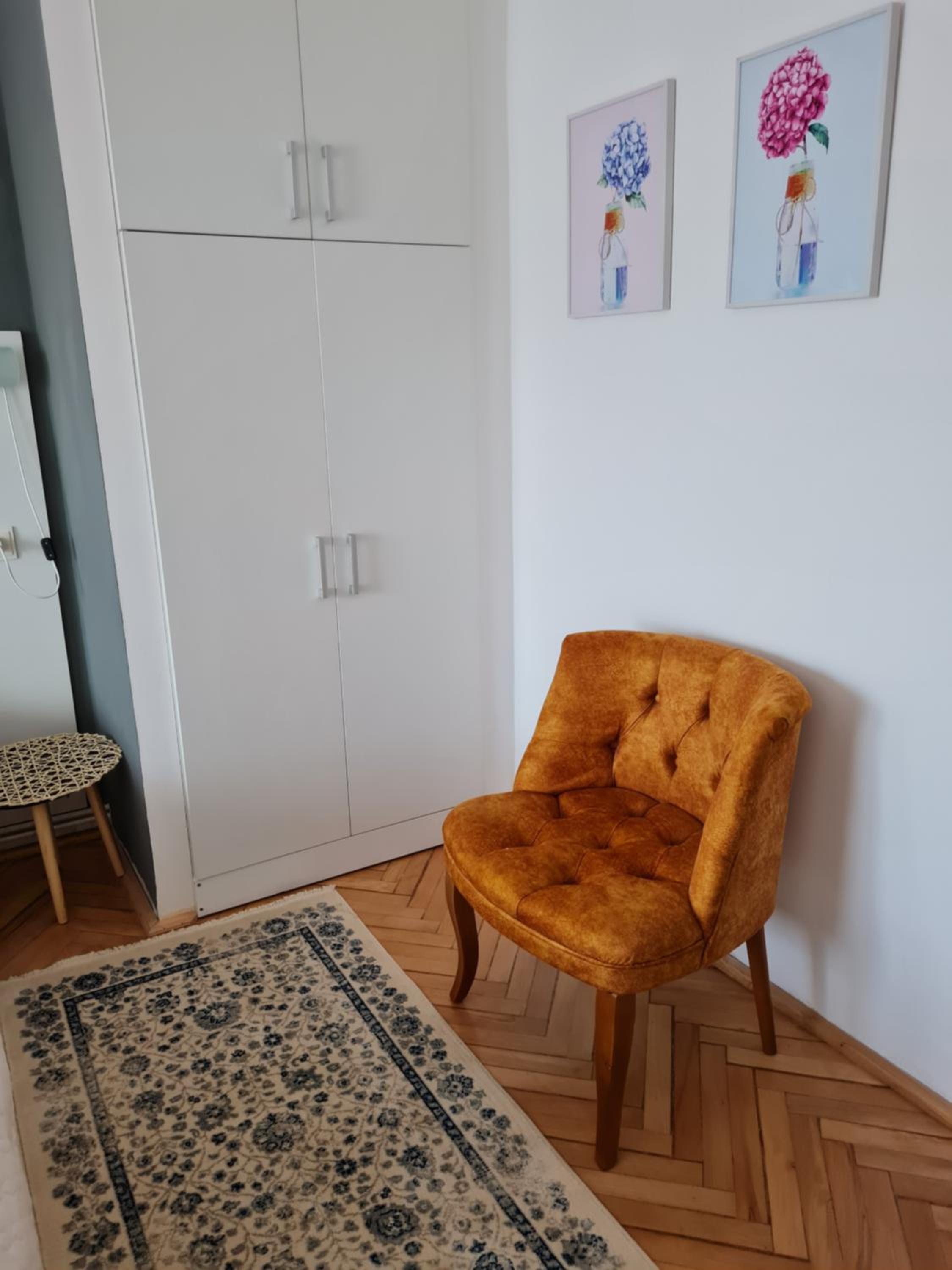 Apartment - Photo 3
