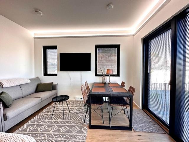 One-Bedroom Apartment - Photo 26