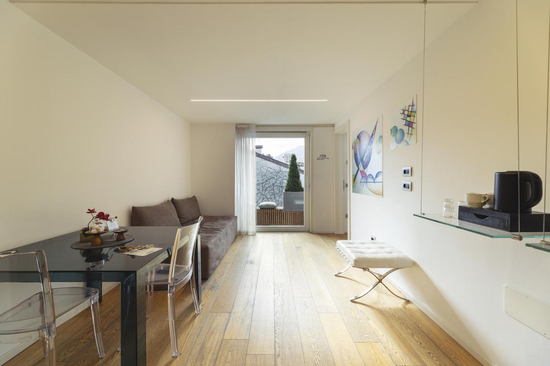 Suite with Balcony - Photo 1
