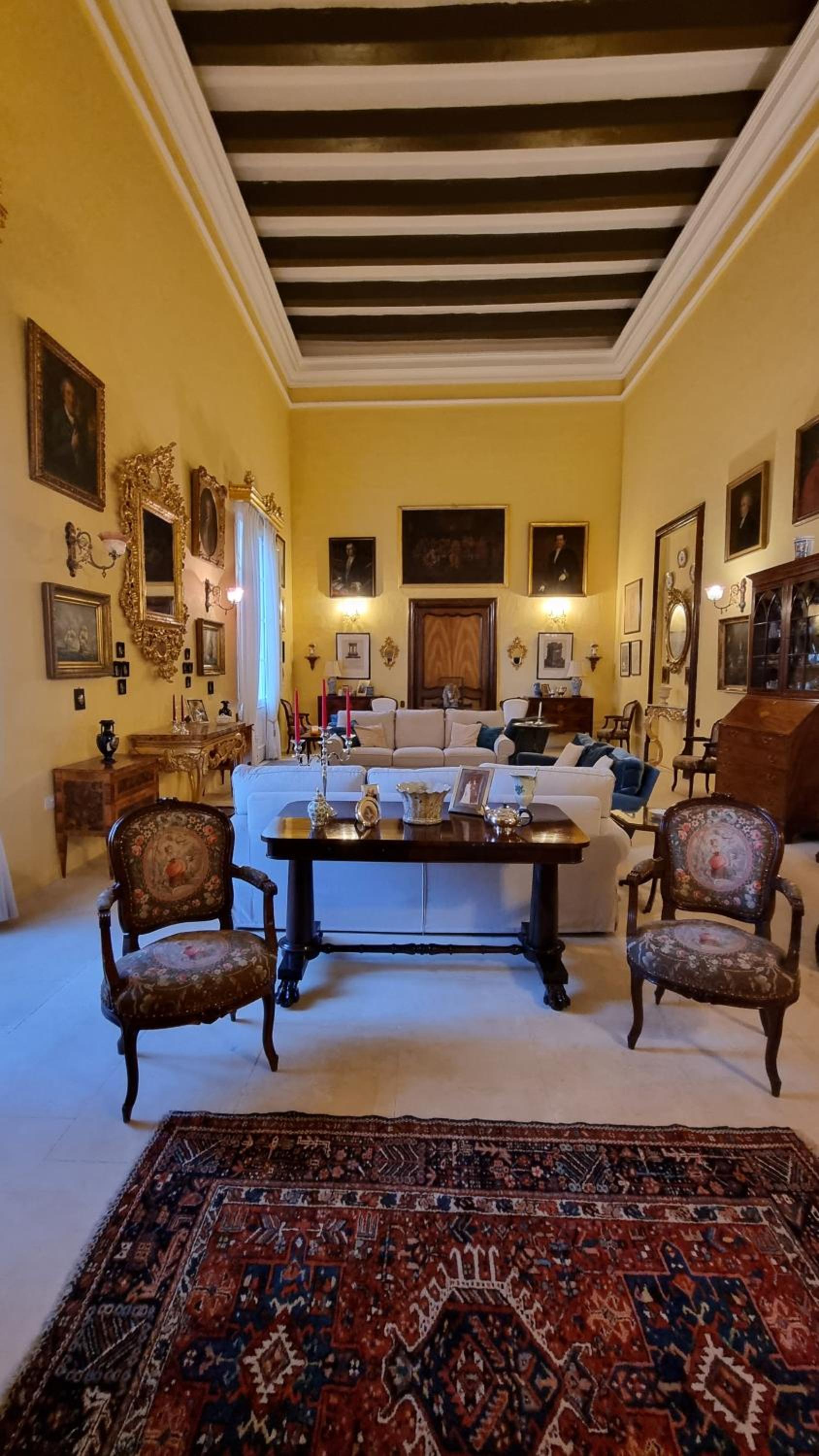 Villa photo 3