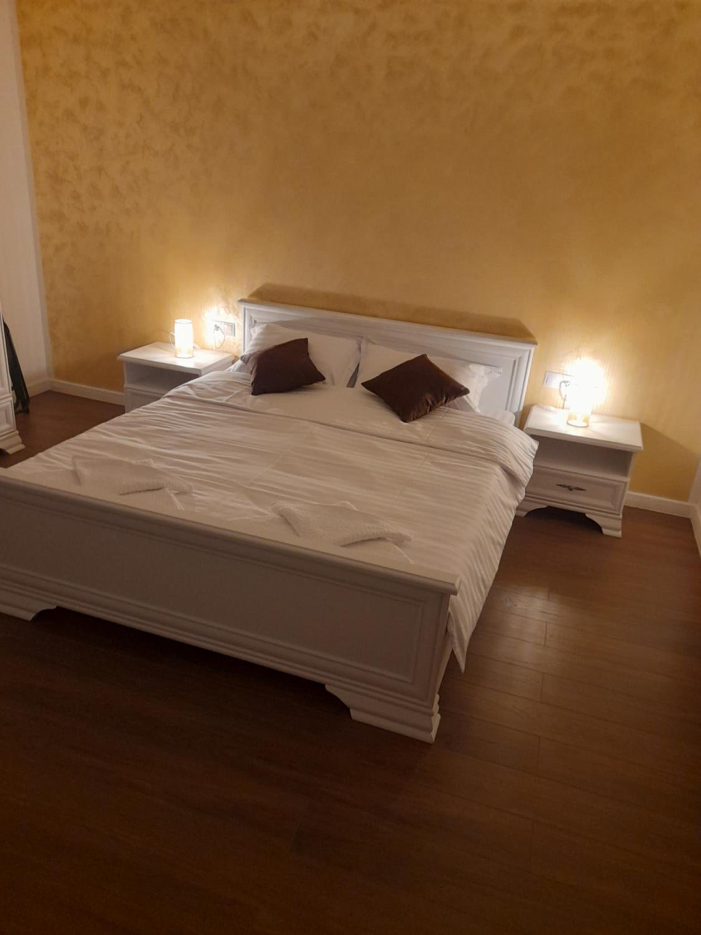 Two-Bedroom Apartment with Balcony photo 3
