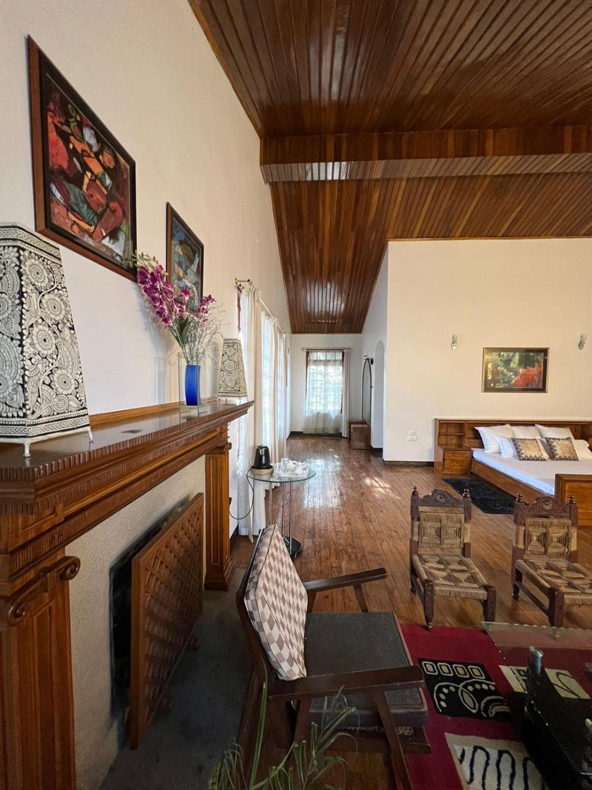 Queen Room with Balcony photo 3