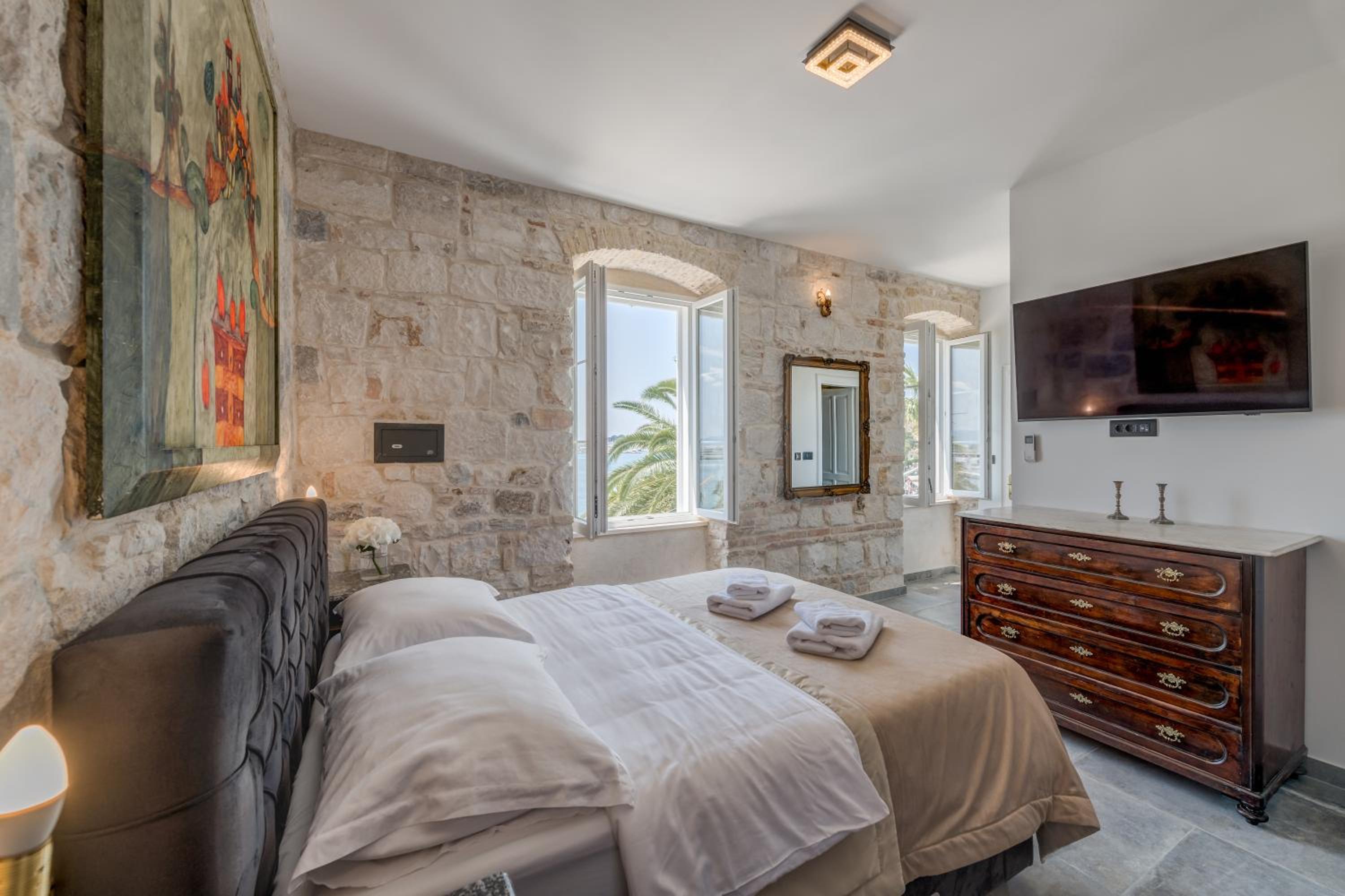 Apartment with Sea View