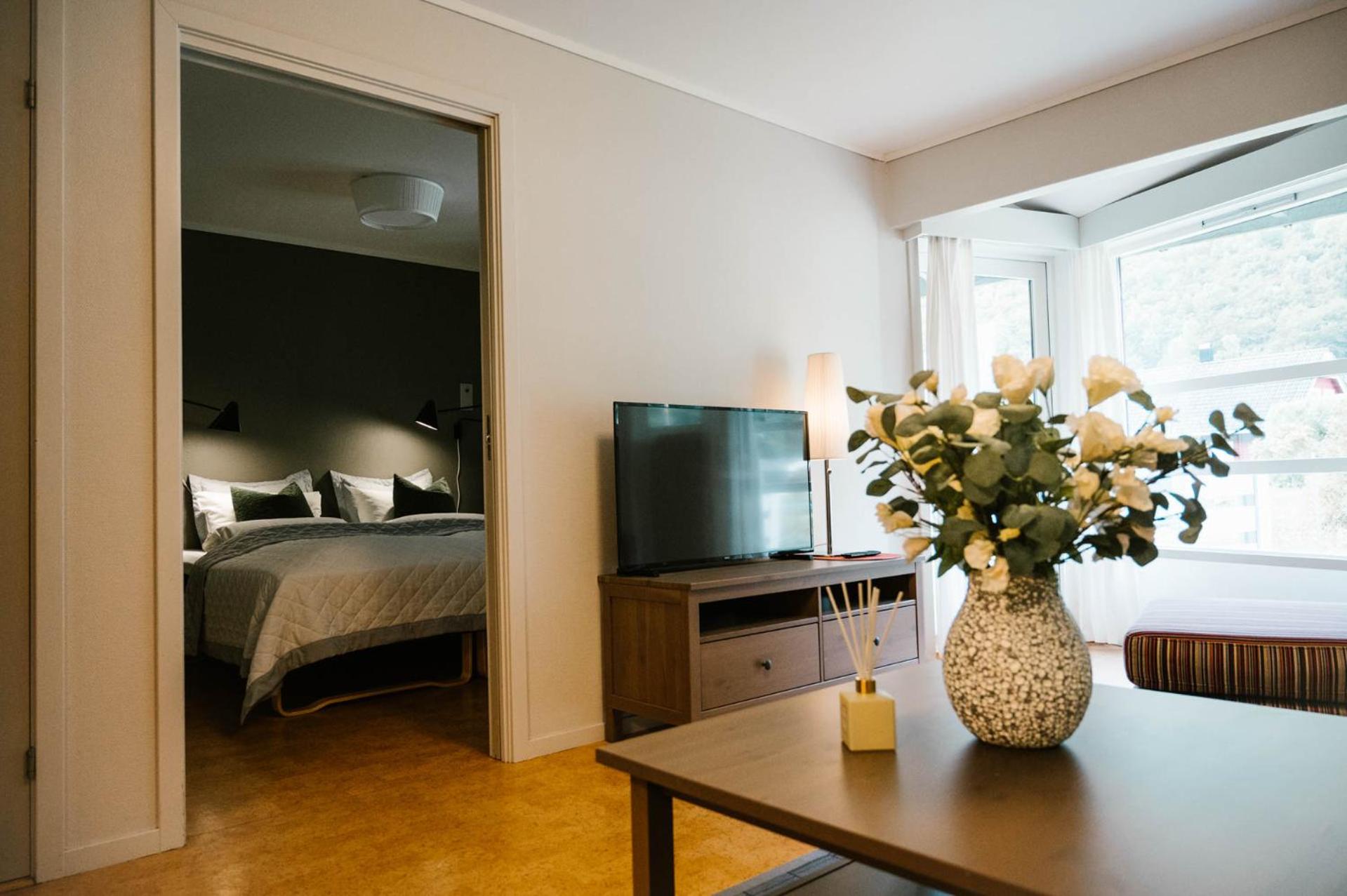 Apartment with Balcony photo 1