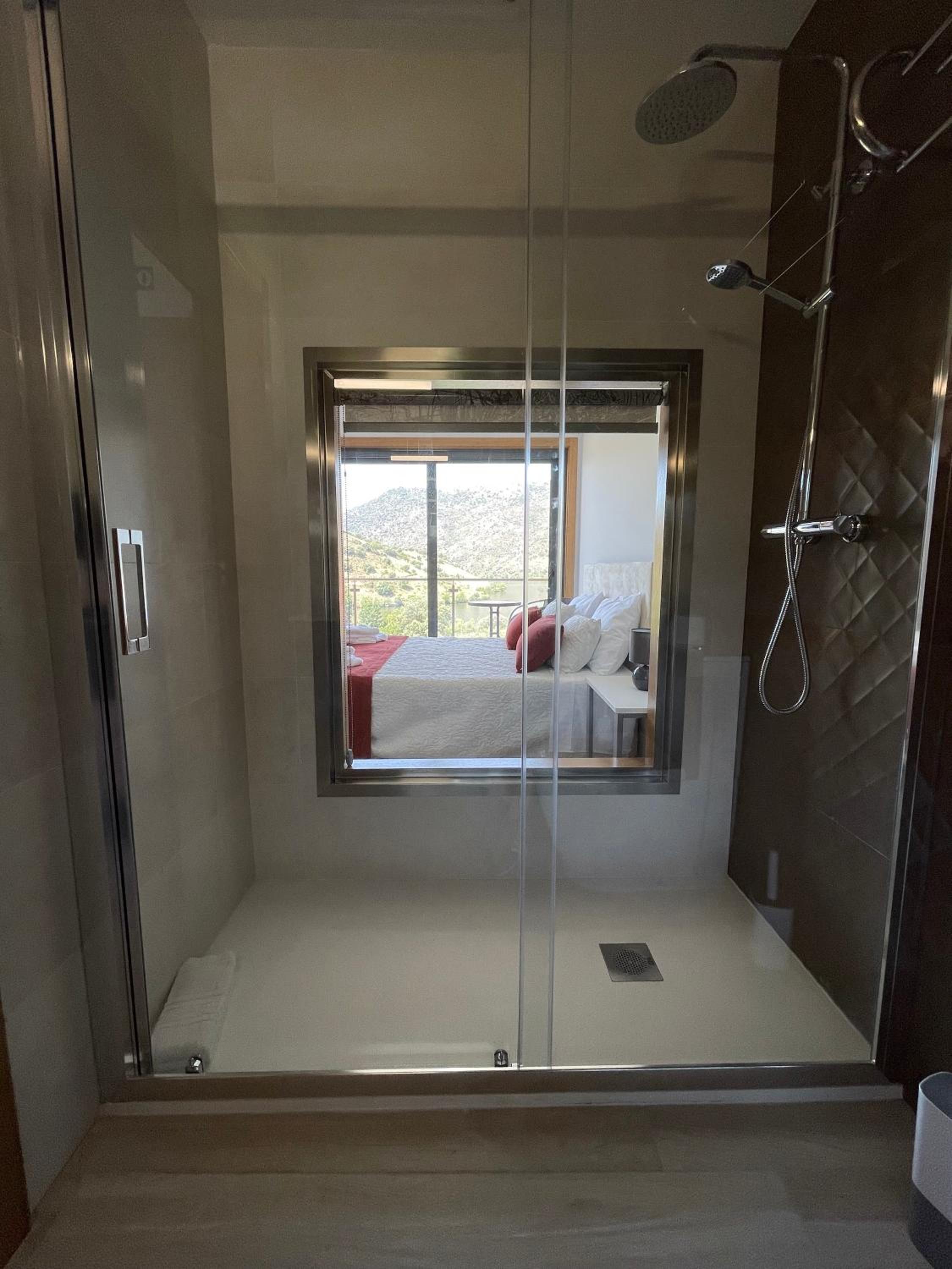Double Room With Balcony And Sea View photo 2