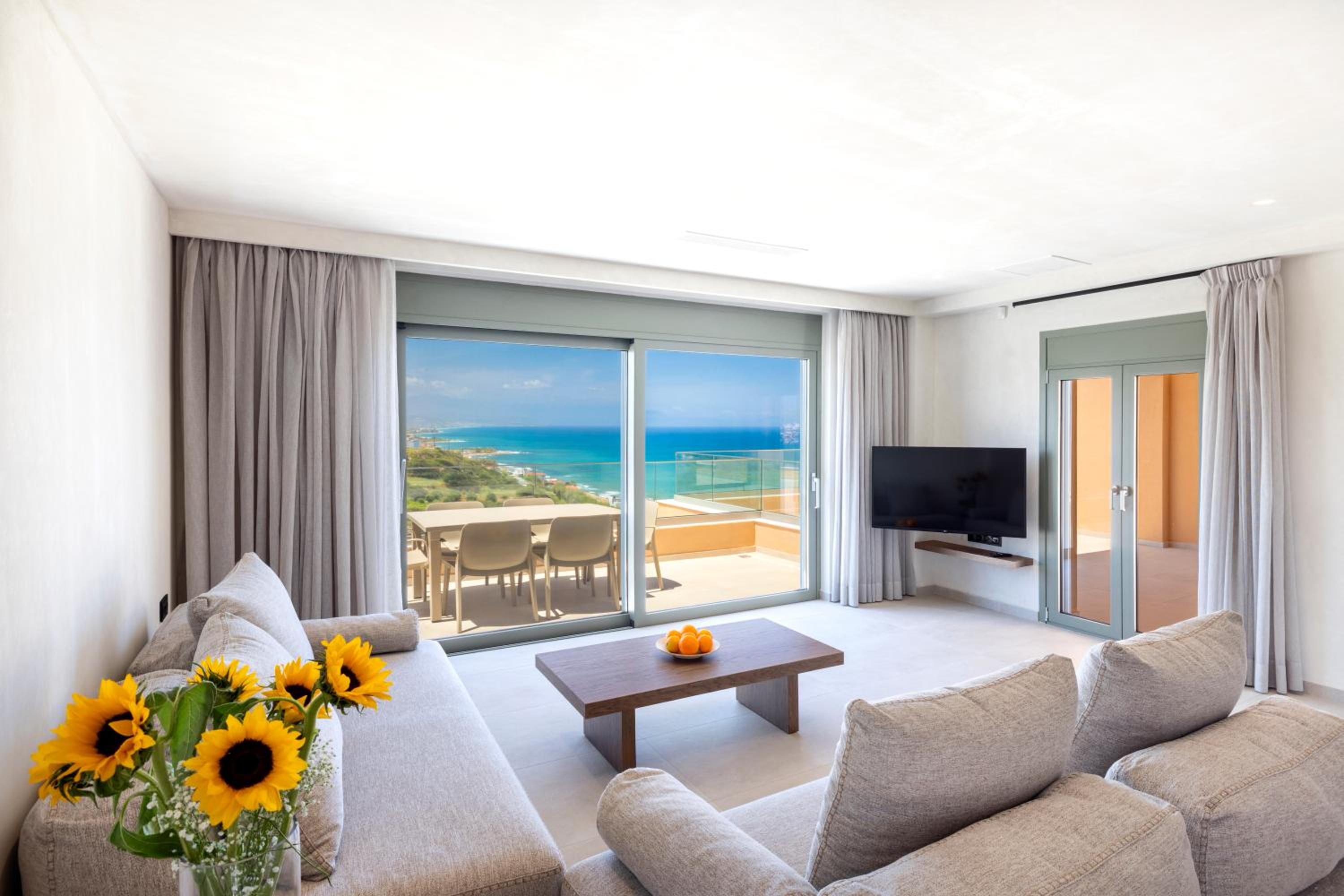 Maisonette Suite with Individual Pool & Sea View photo 2