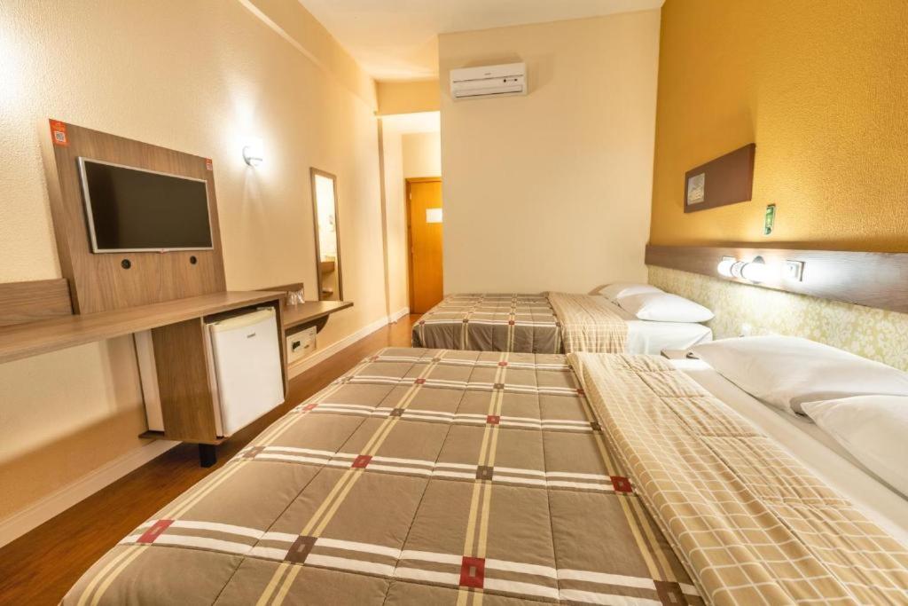 Standard Room with One Double Bed photo 2