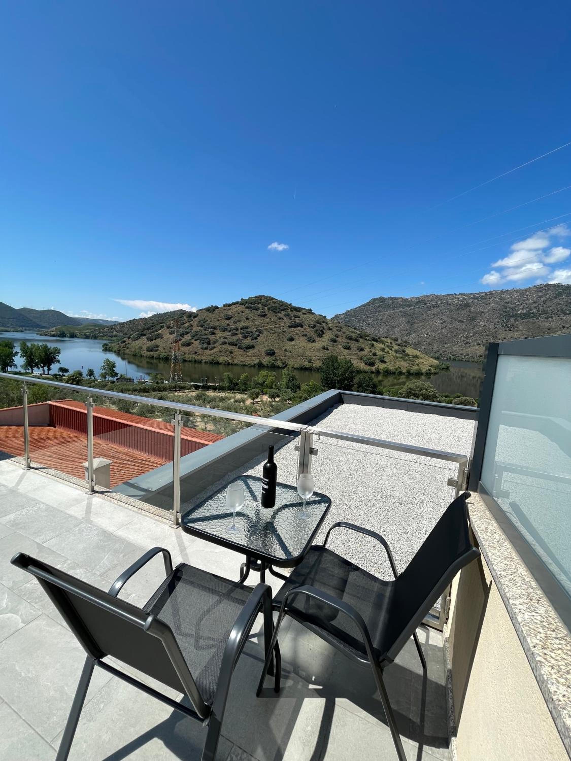 Deluxe Double Room With Balcony And Sea View photo 2