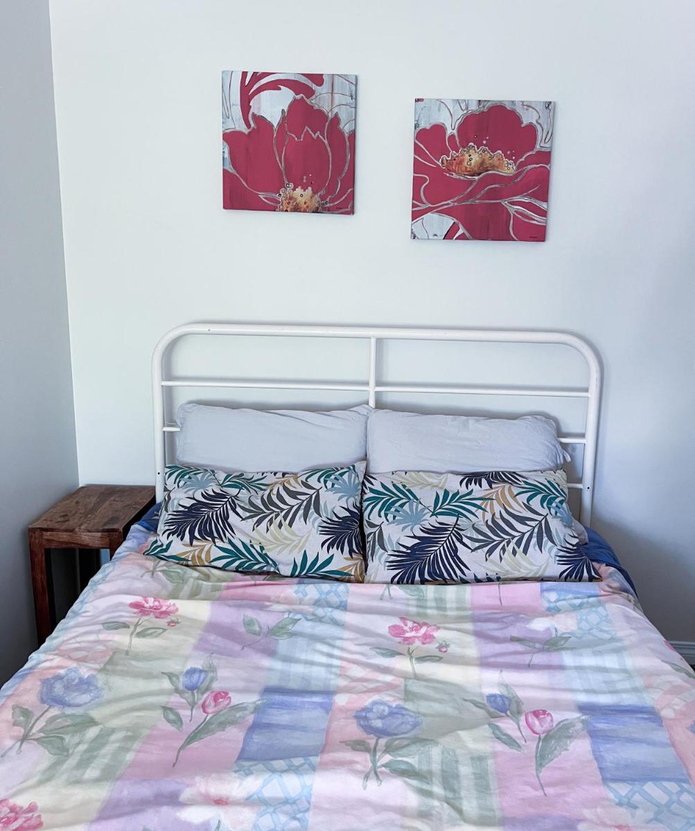 Double Room with Shared Bathroom photo 3