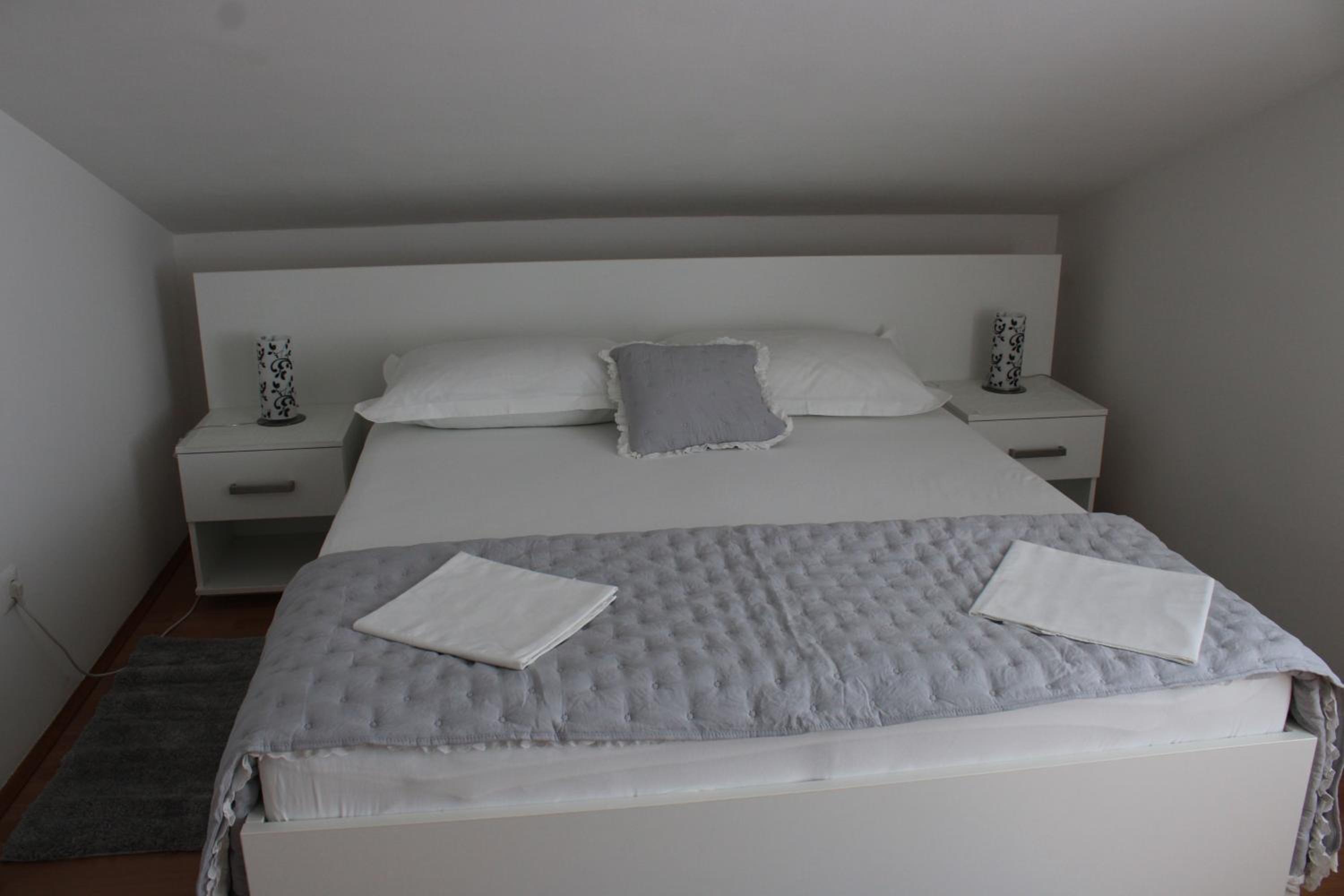 Two-Bedroom Apartment With Terrace And Sea View
