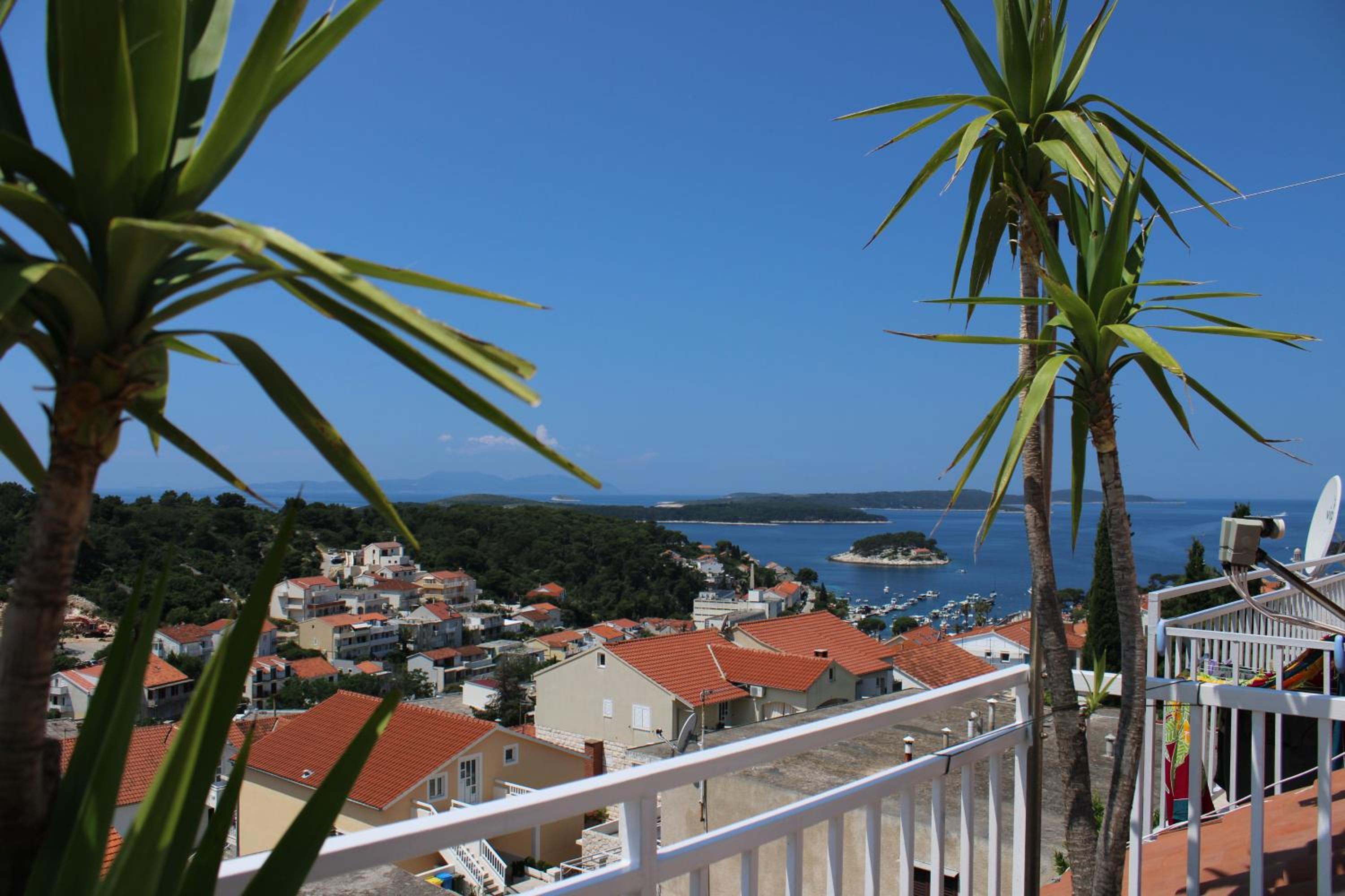 Apartment With Sea View