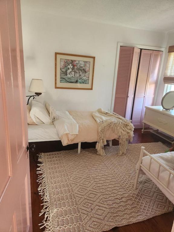 Two-Bedroom House photo 3