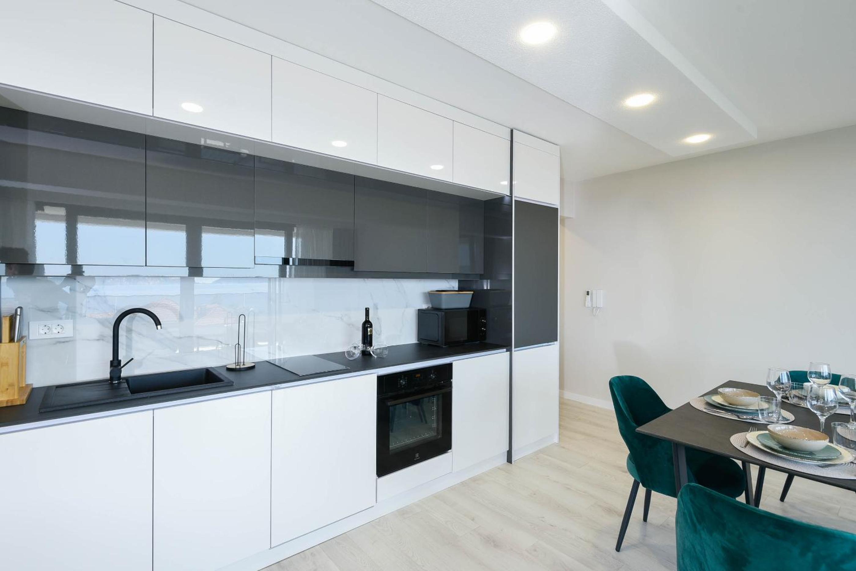 Apartment photo 2
