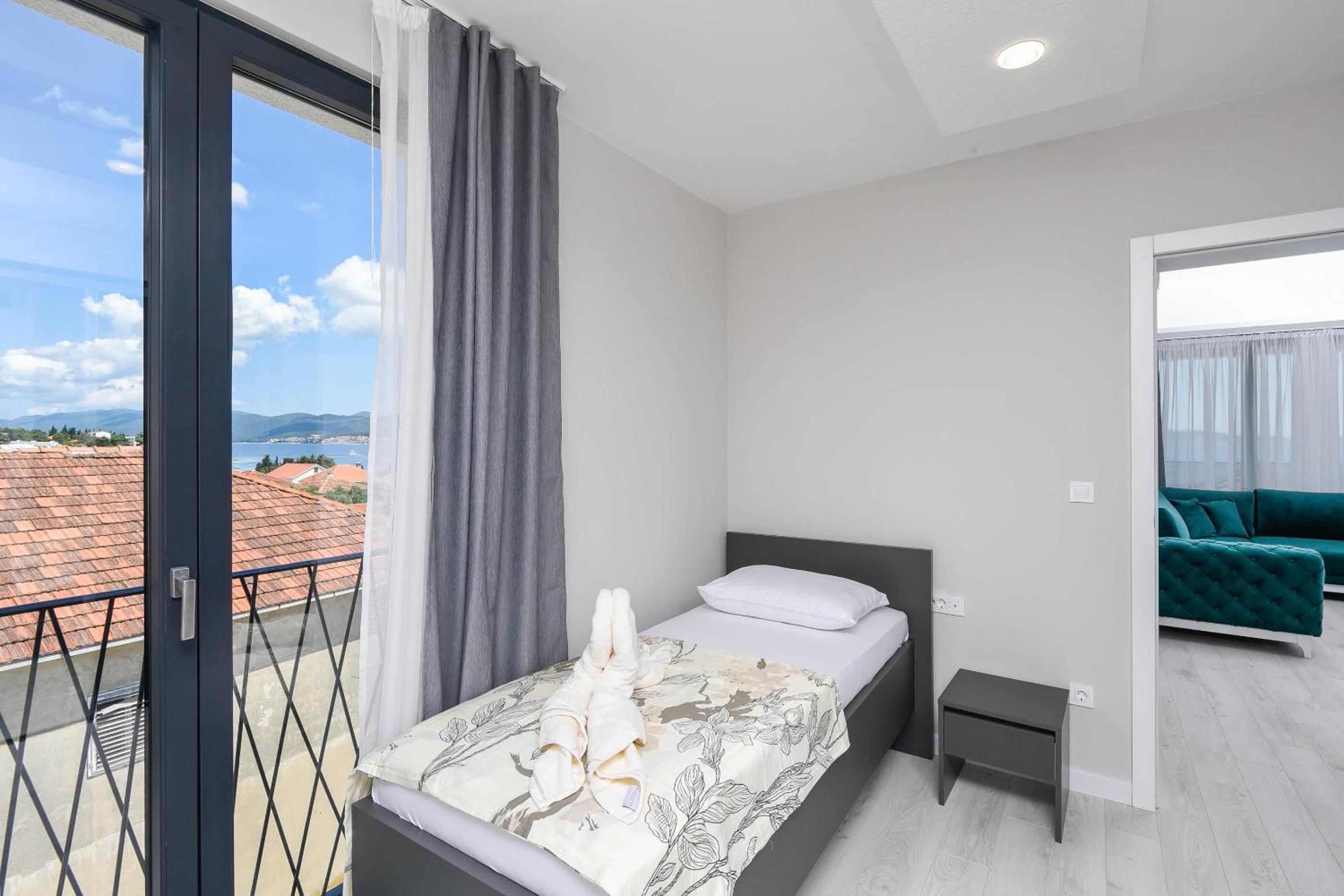 Apartment with Sea View