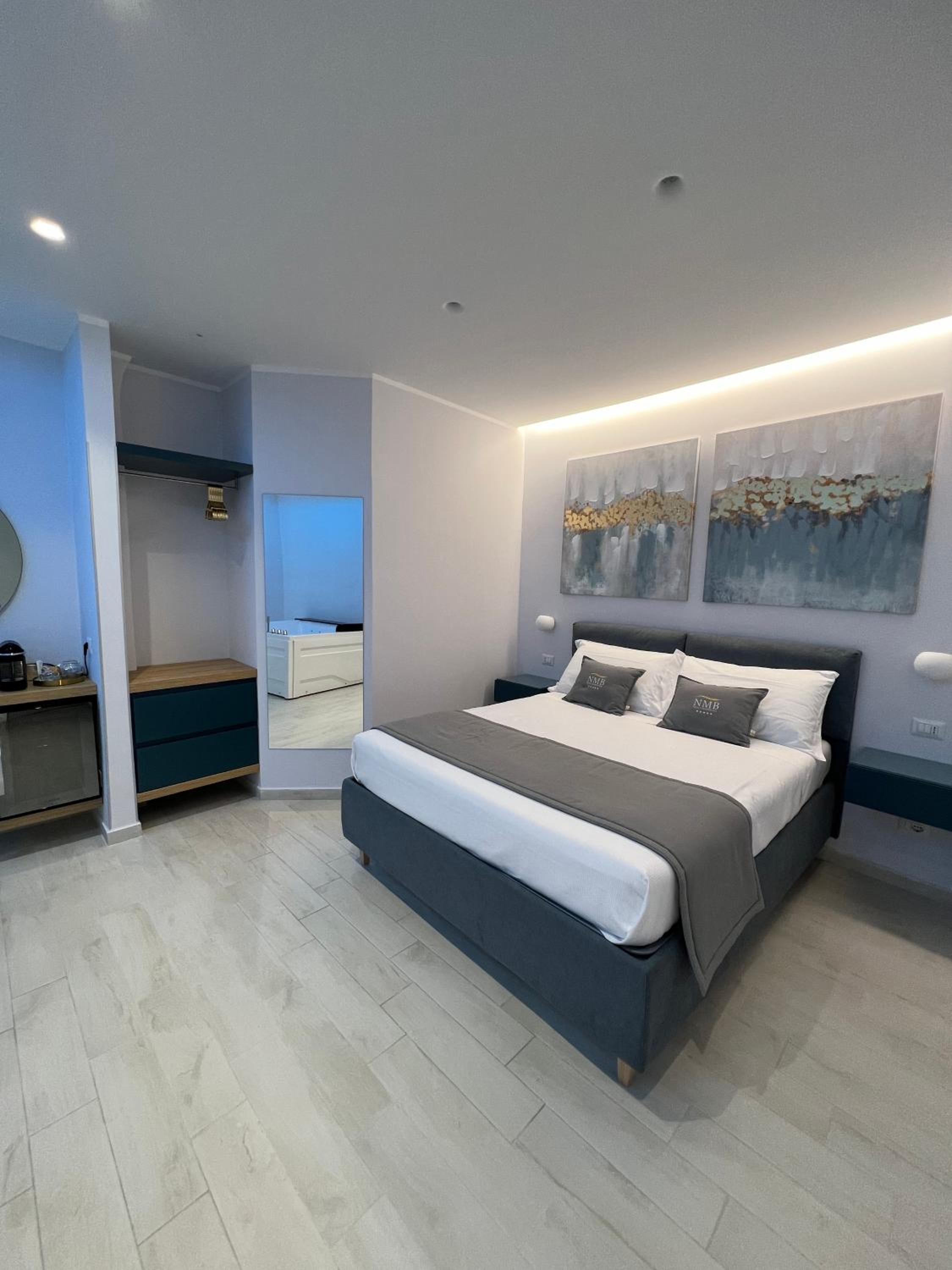 Queen Room with Spa Bath photo 3