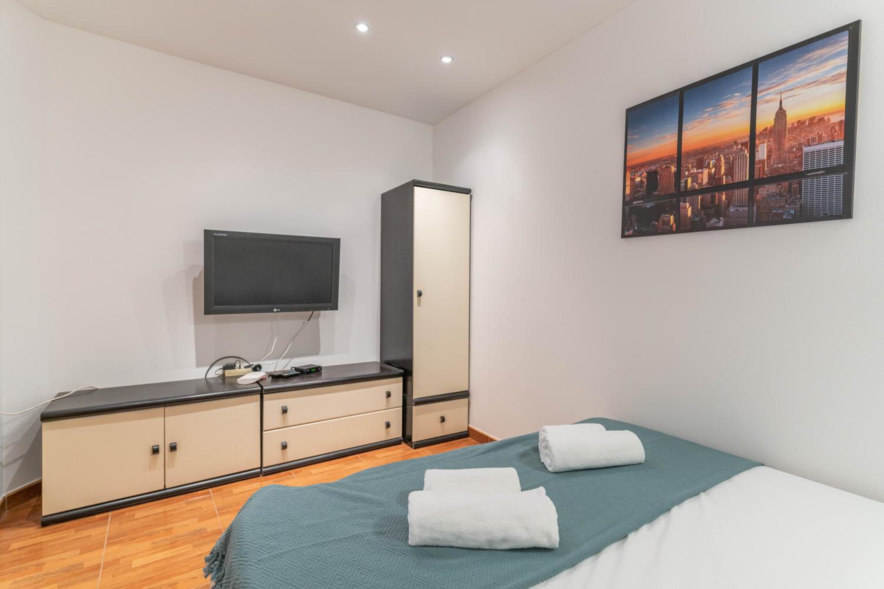 One-Bedroom Apartment