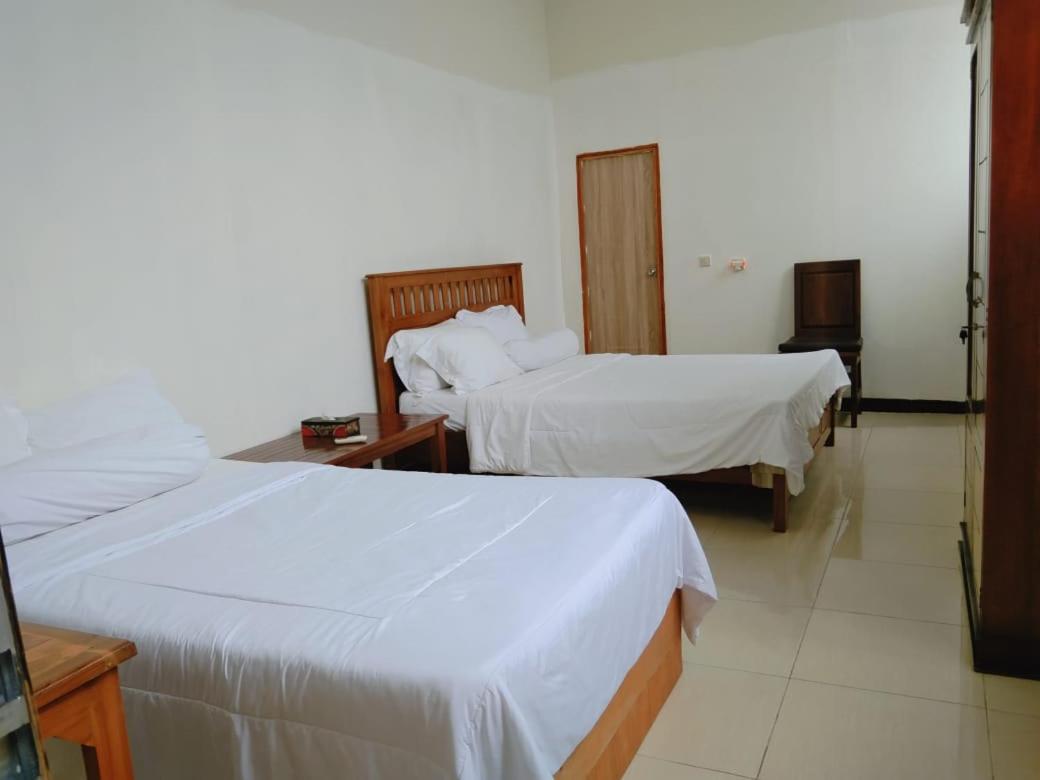 Double Room - Photo 11