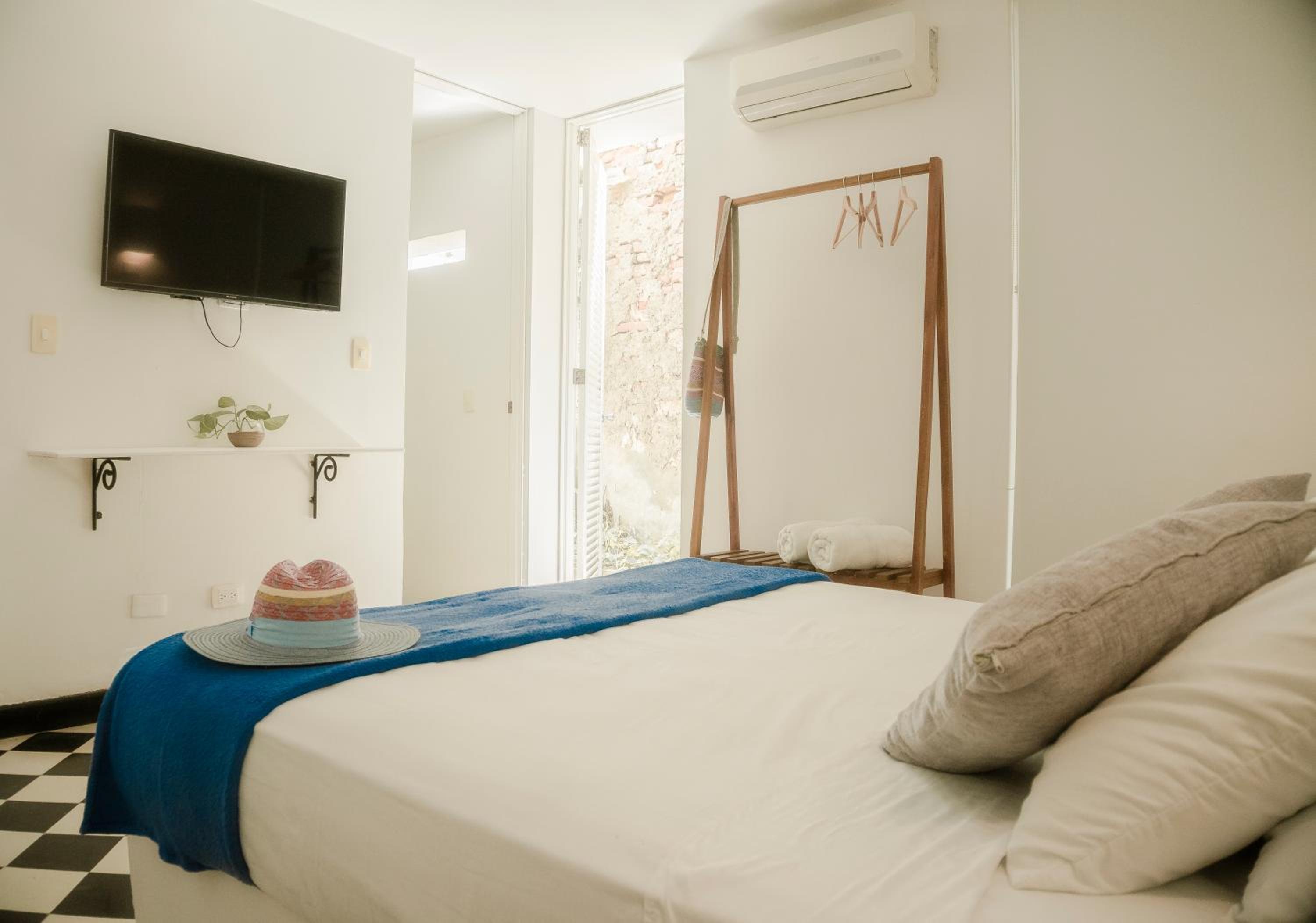 Double Room with Terrace - Photo 2