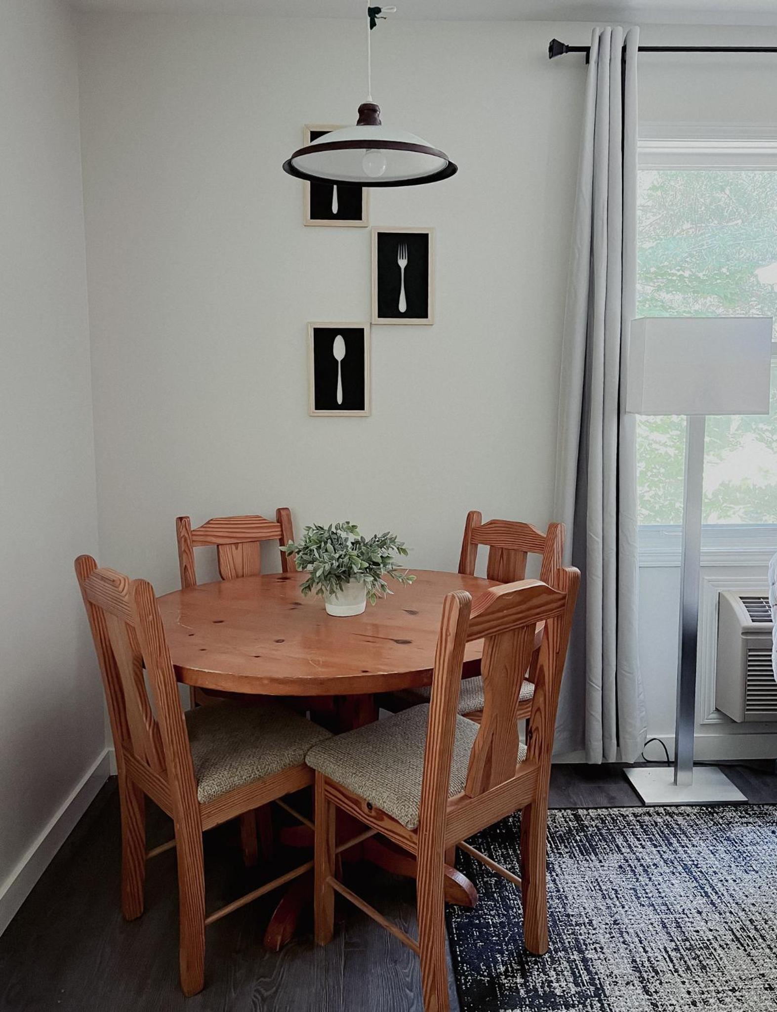 Suite - Photo 11