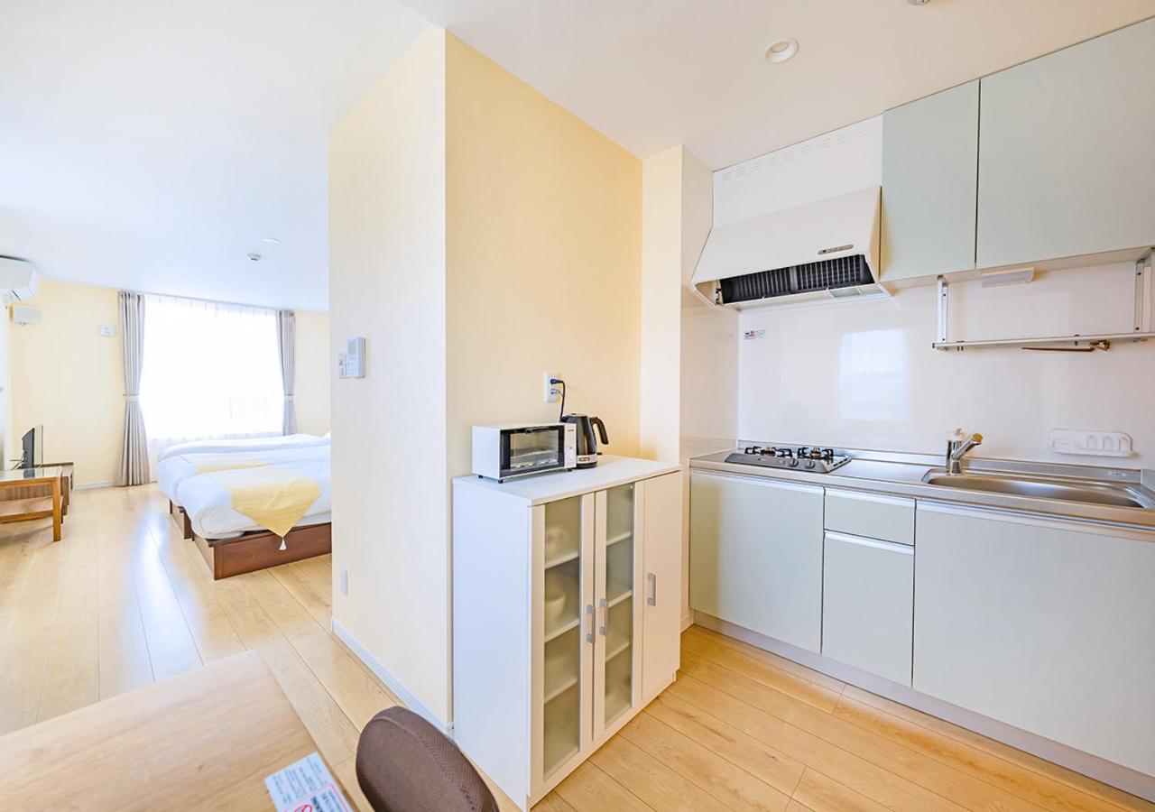 Twin Room with Extra Bed - Photo 15