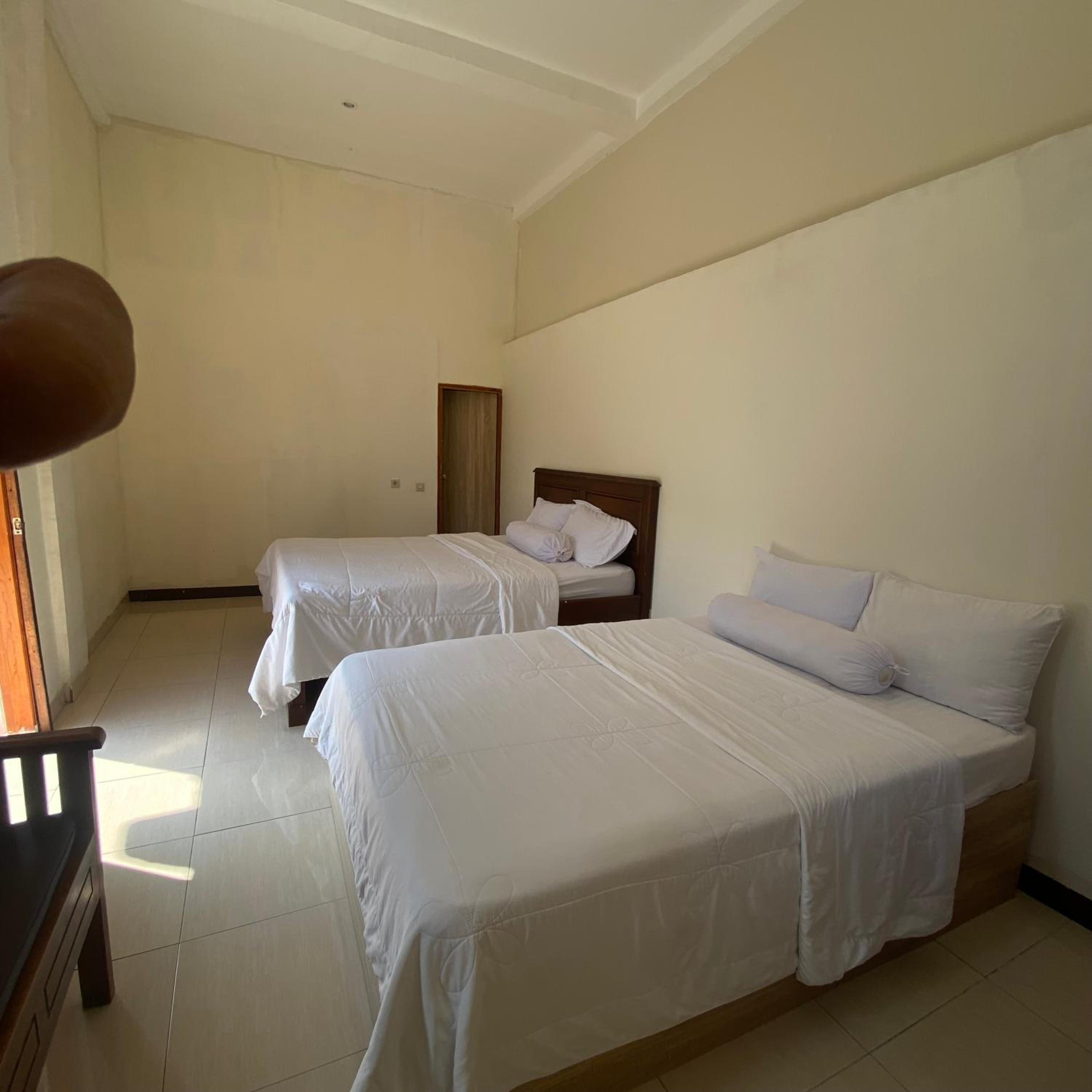 Deluxe Family Room - Photo 8