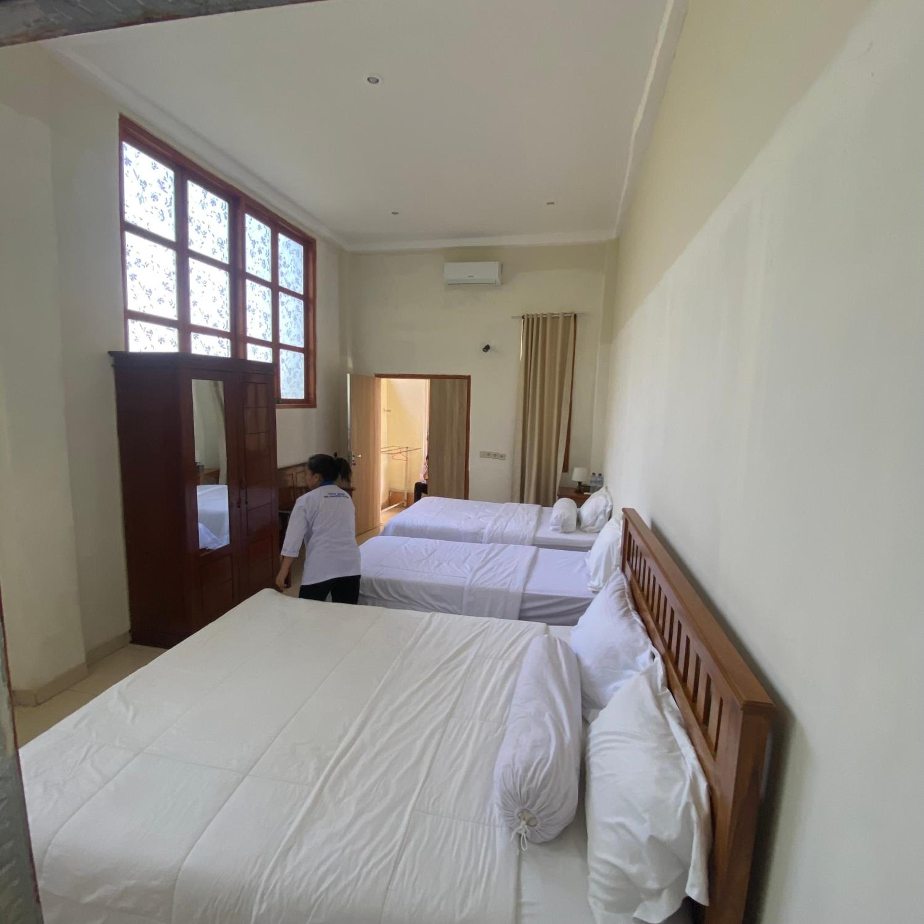 Deluxe Family Room - Photo 3