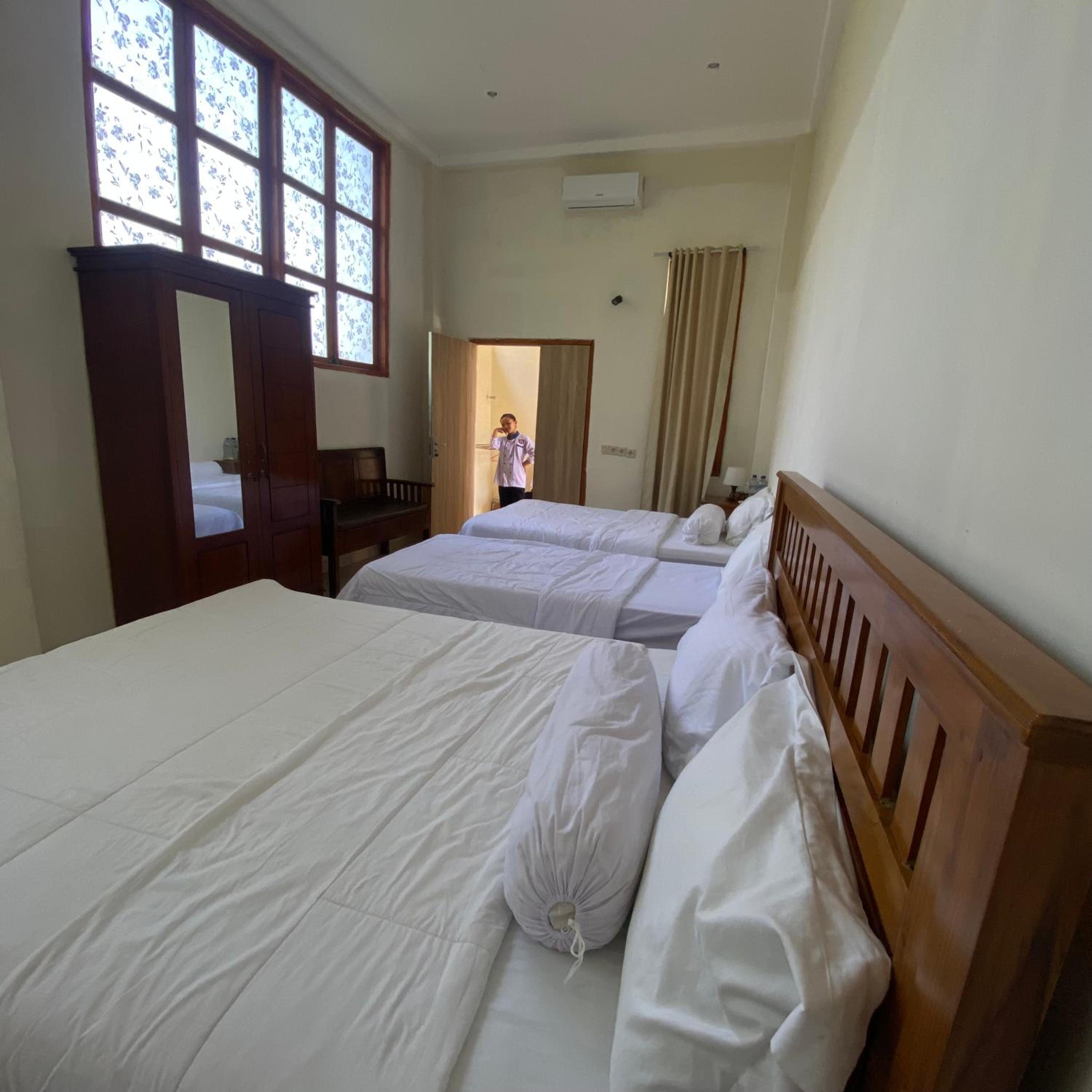 Deluxe Family Room - Photo 24