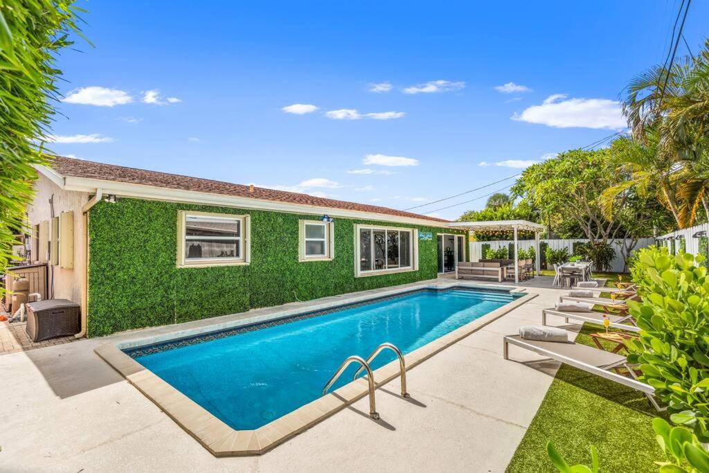 Villa photo 2
