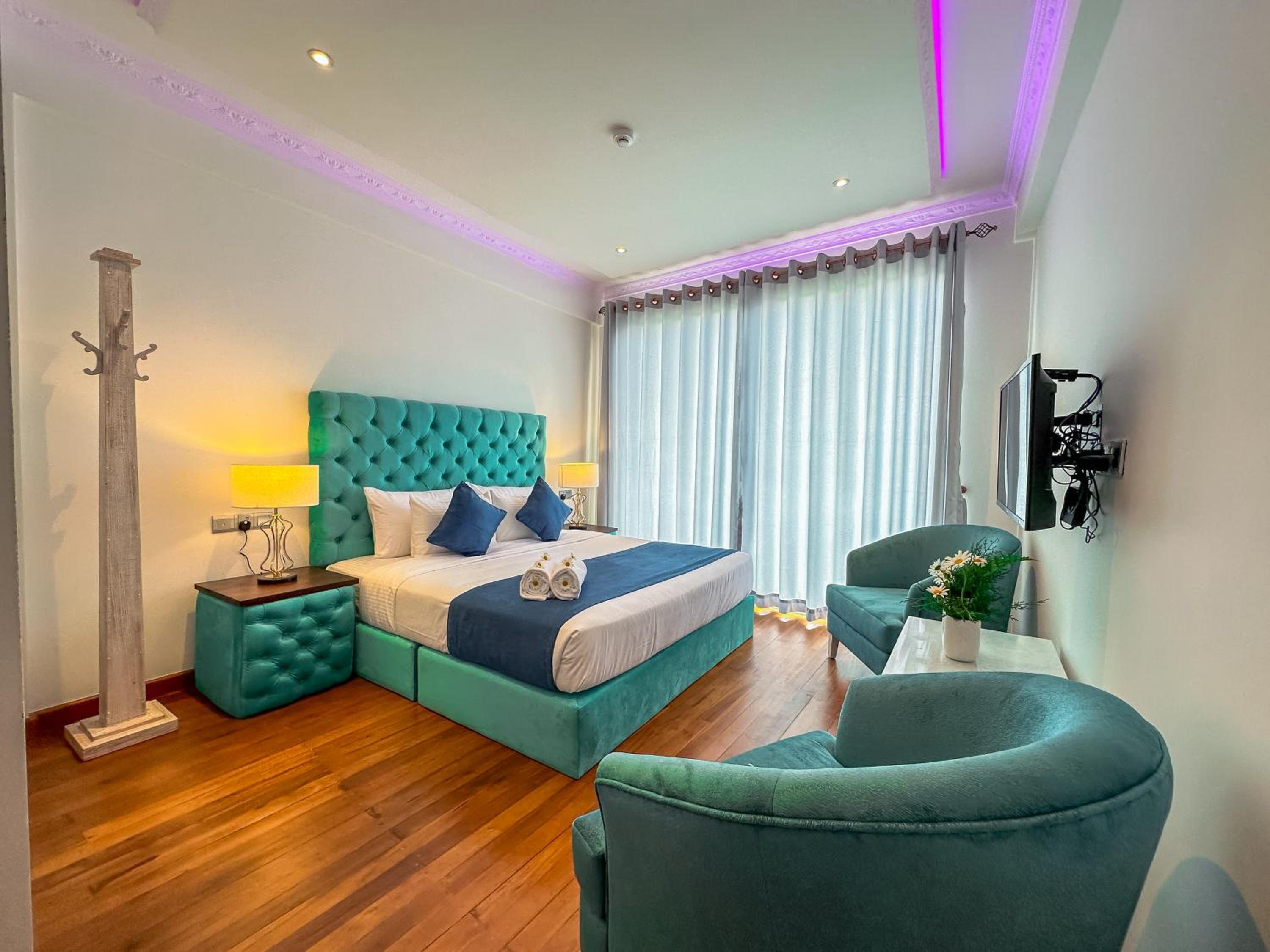 Superior King Room