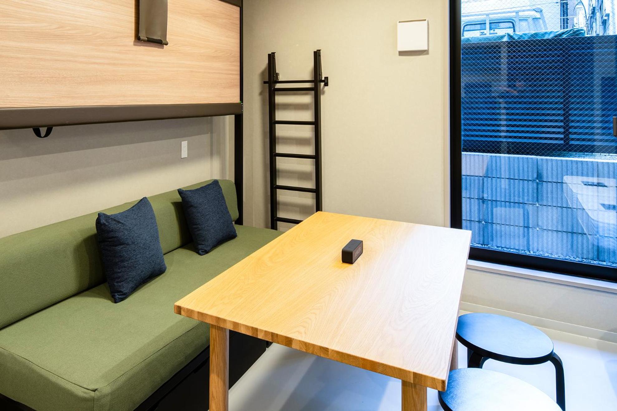 Deluxe Studio Apartment - Ground Floor