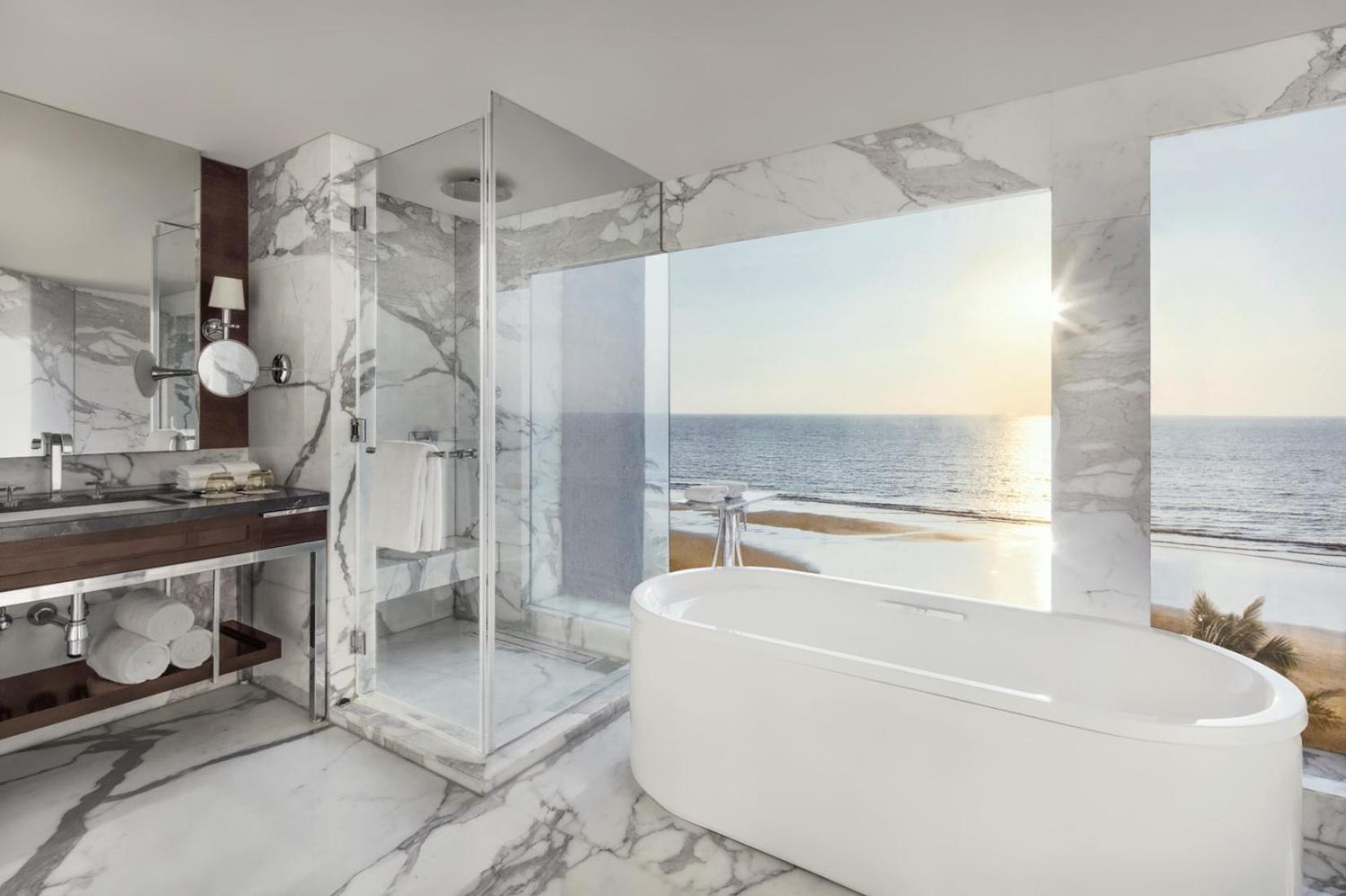 Royal Beach Suite, Executive lounge access, 1 King (Enjoy 10% off on Food & Soft Beverages and Laundry)