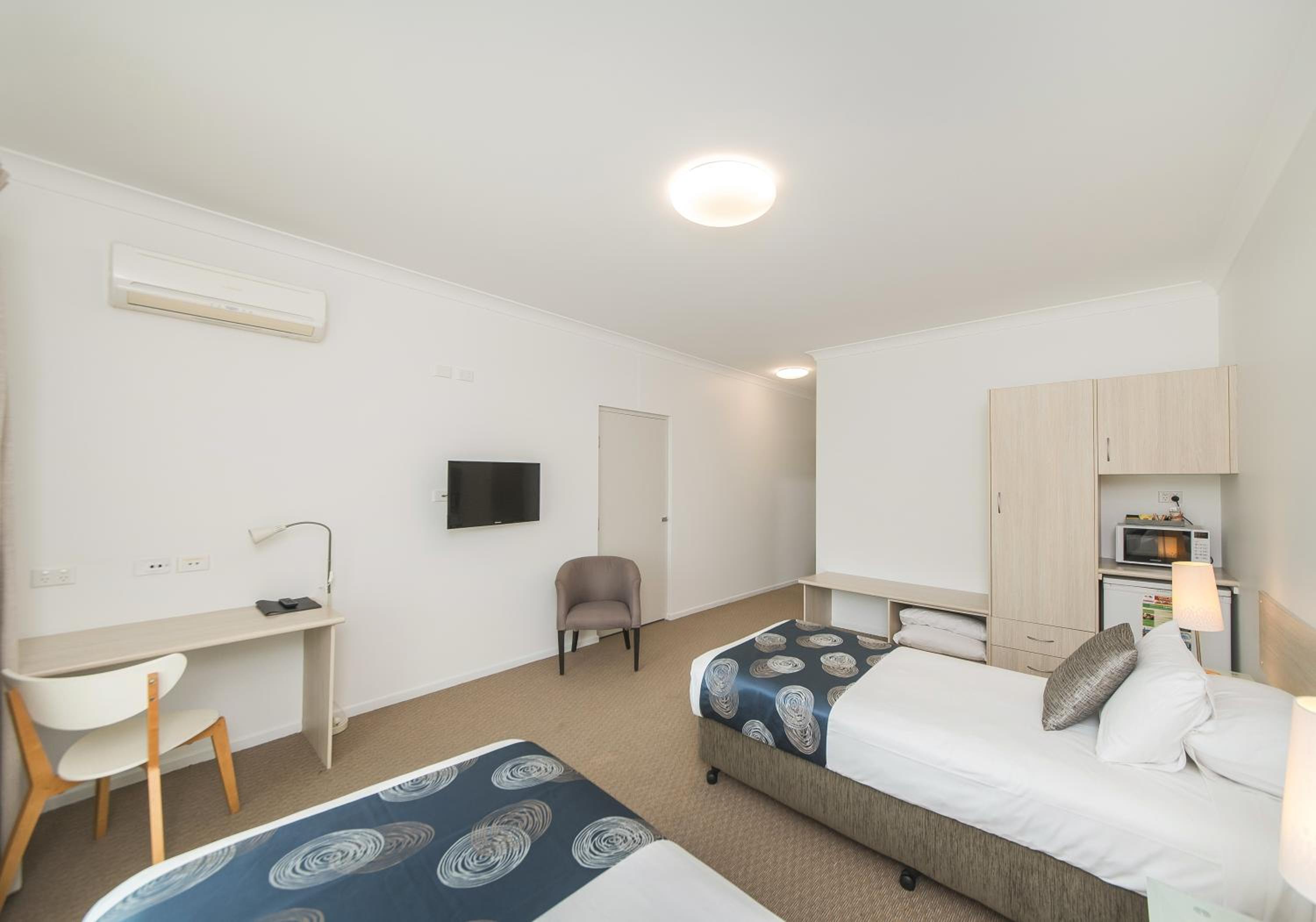 Double or Twin Room with Balcony photo 1