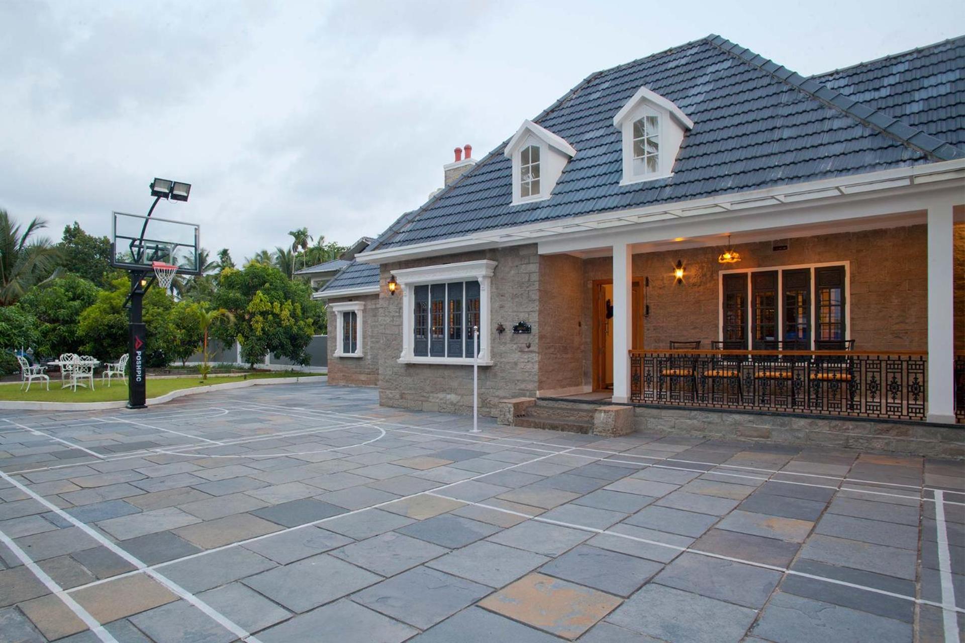 Villa photo 3