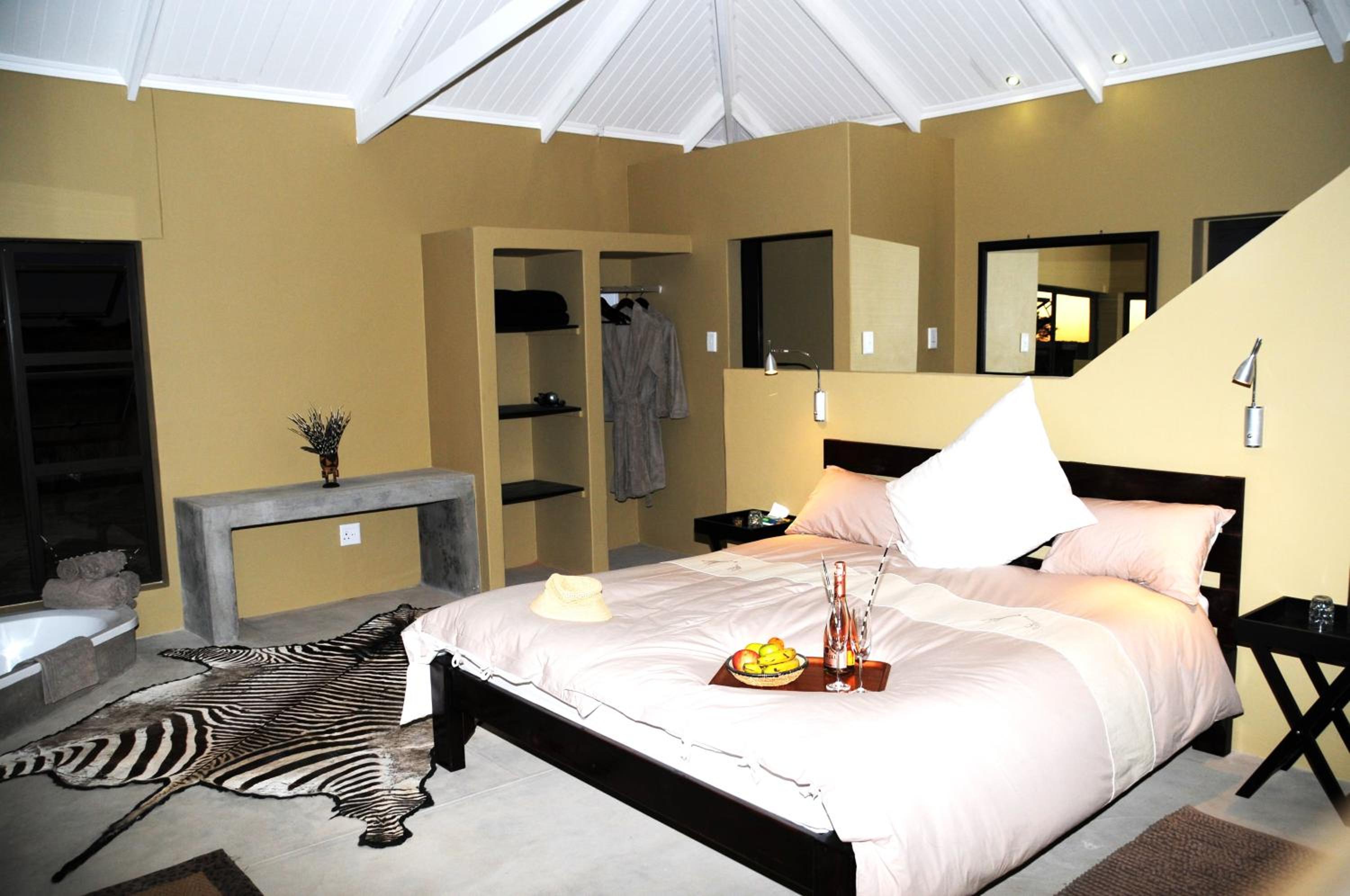 Luxury King Room photo 1