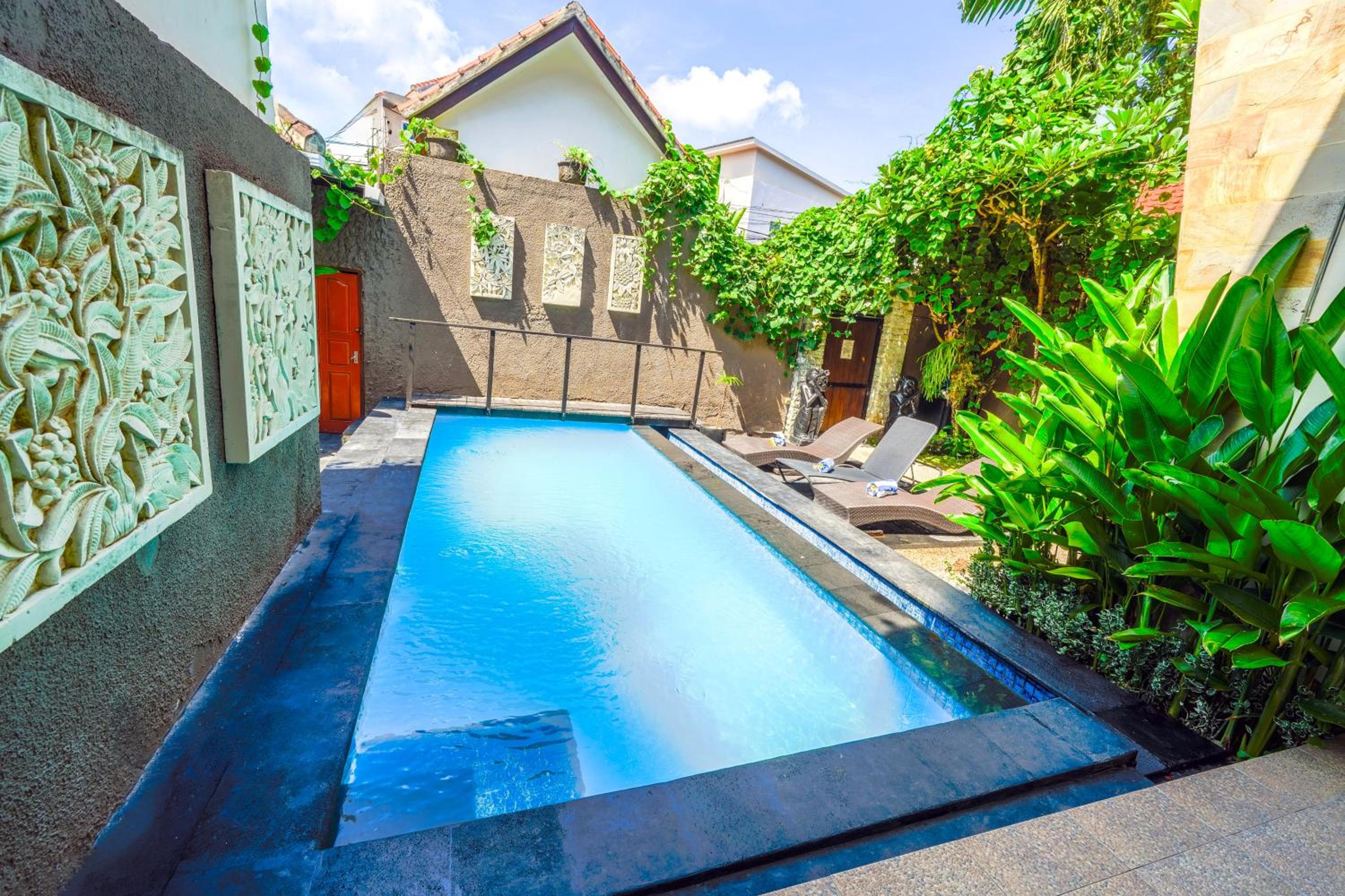 Villa photo 2