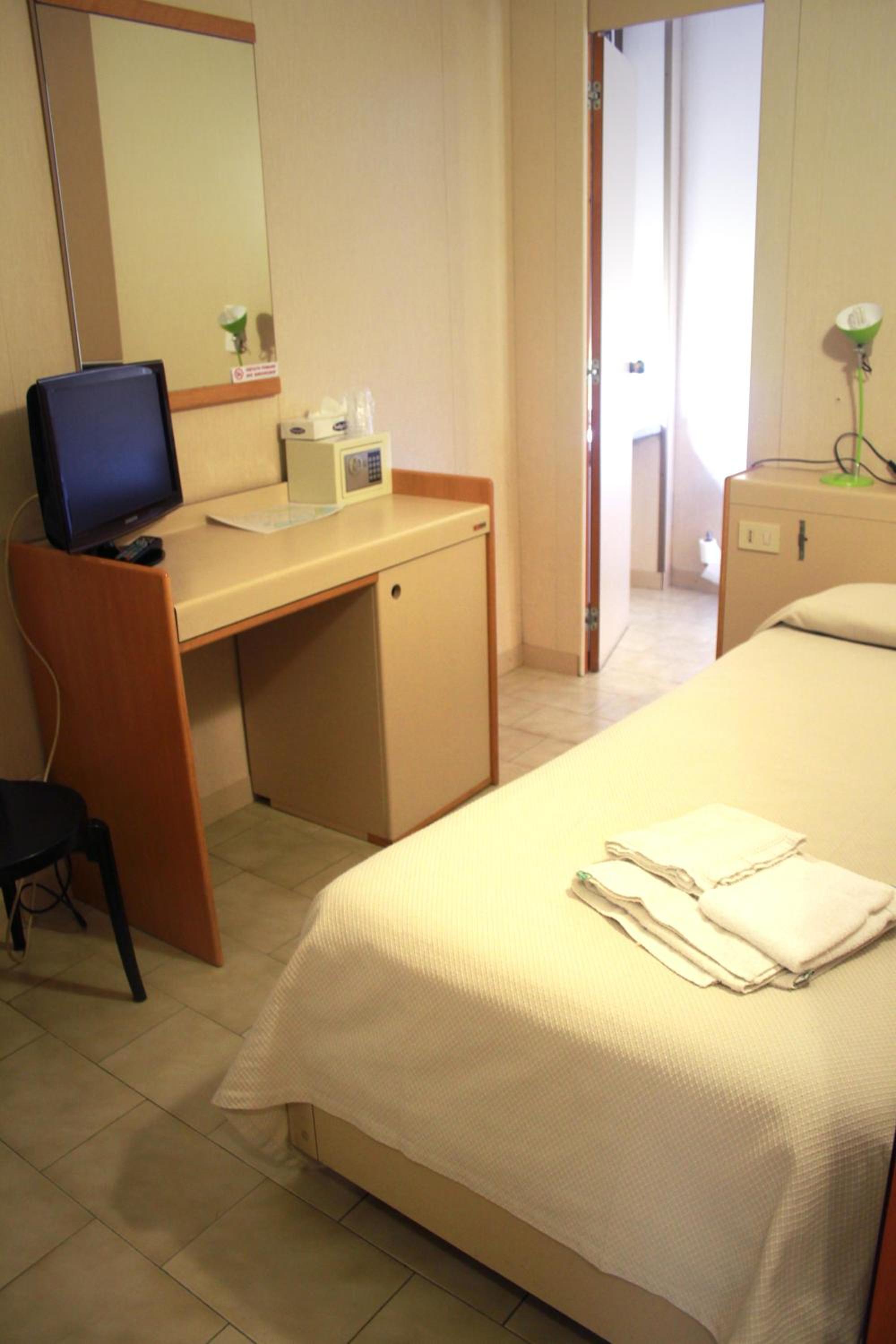 Economy Single Room photo 3