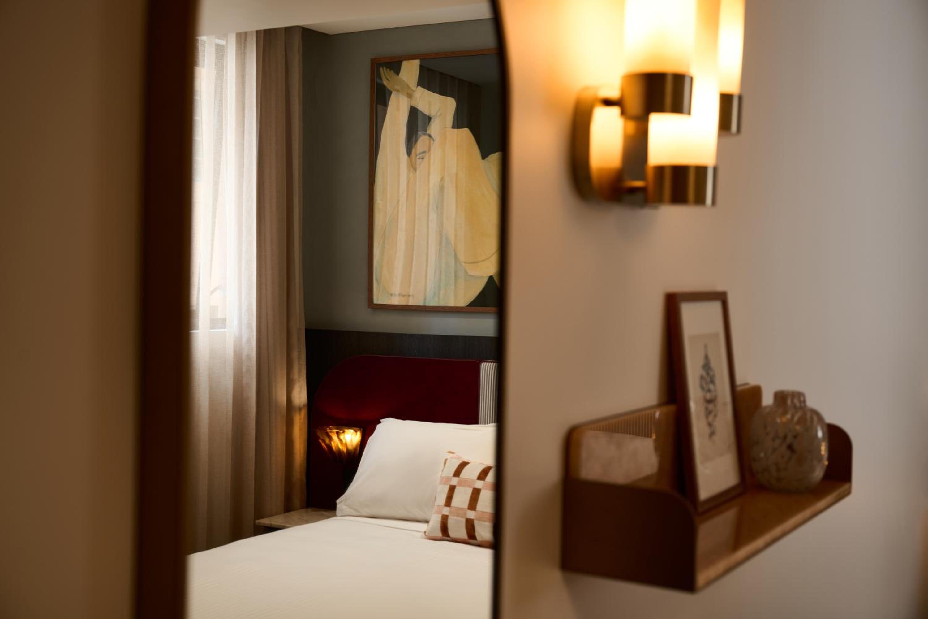 Bambina Queen Room