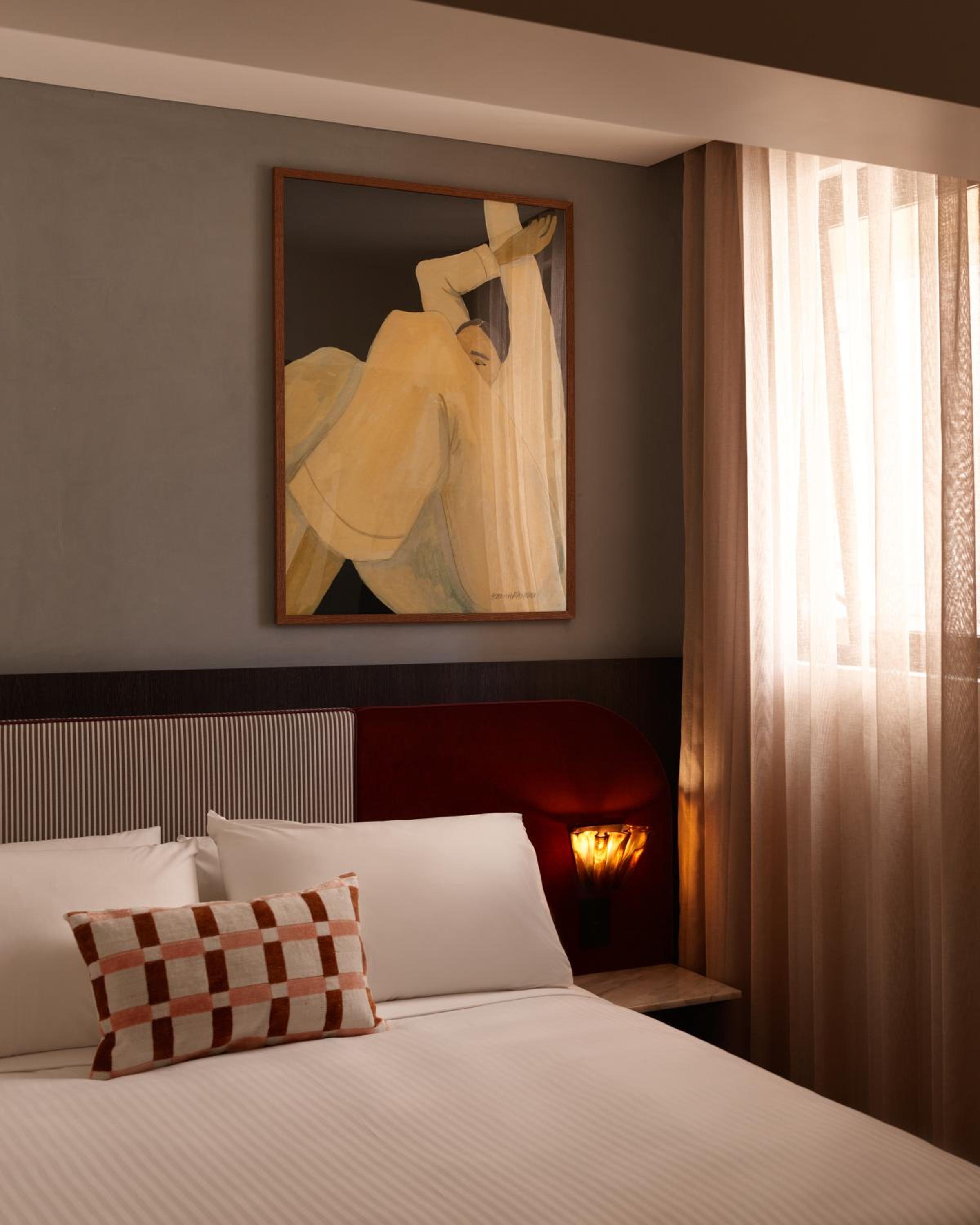Bambina Queen Room