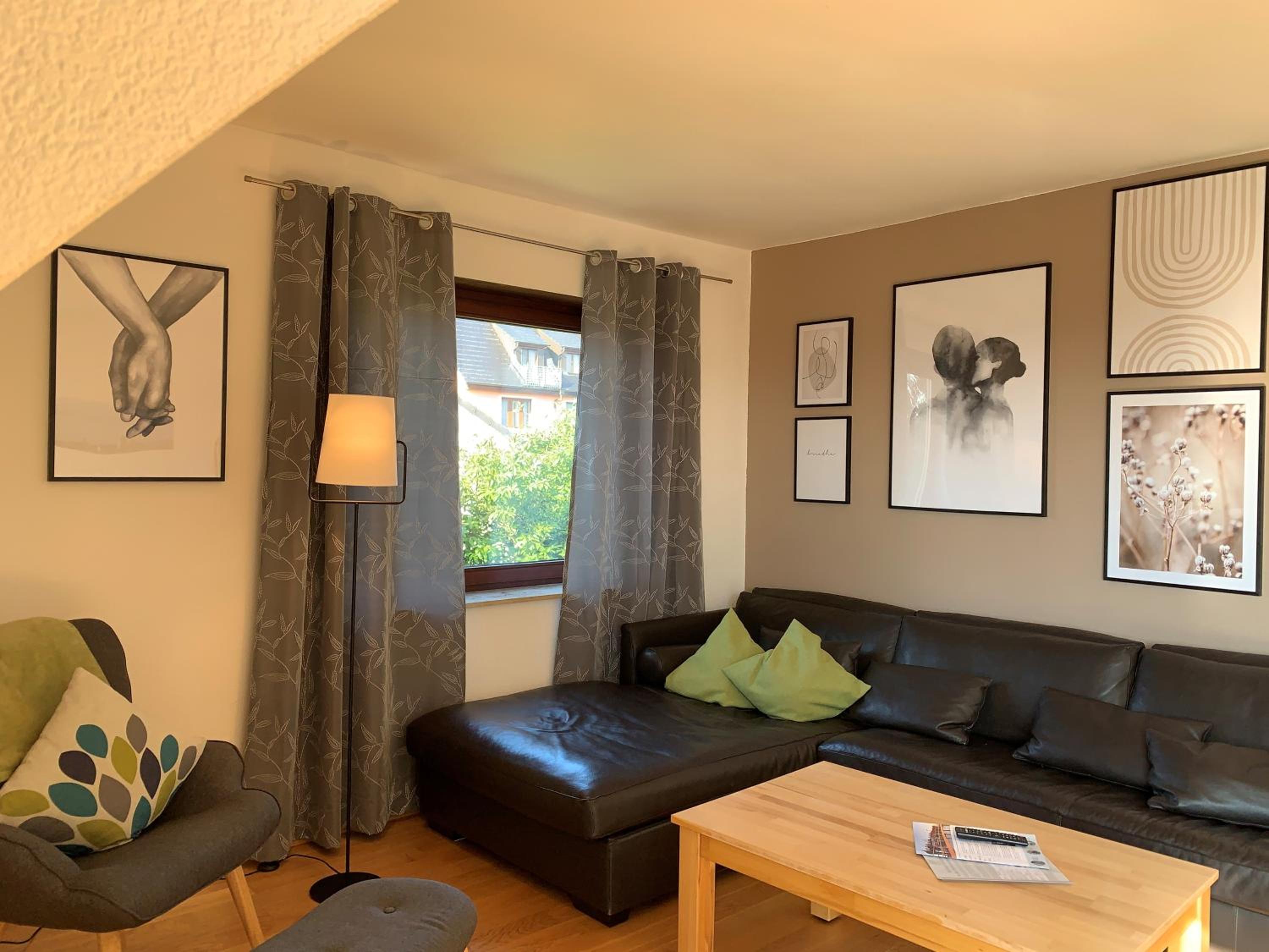 Apartment with Balcony photo 1