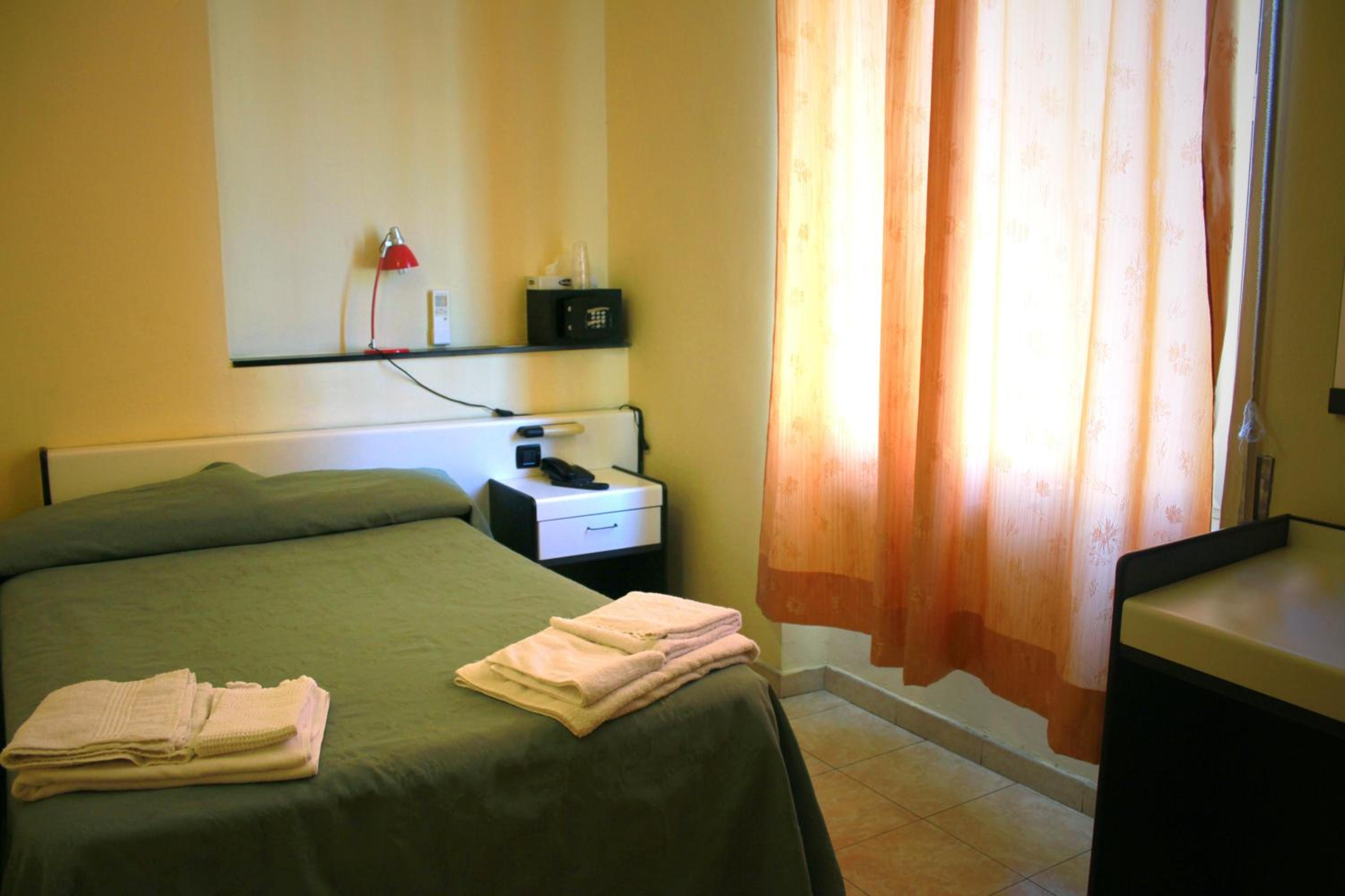 Single Room photo 1