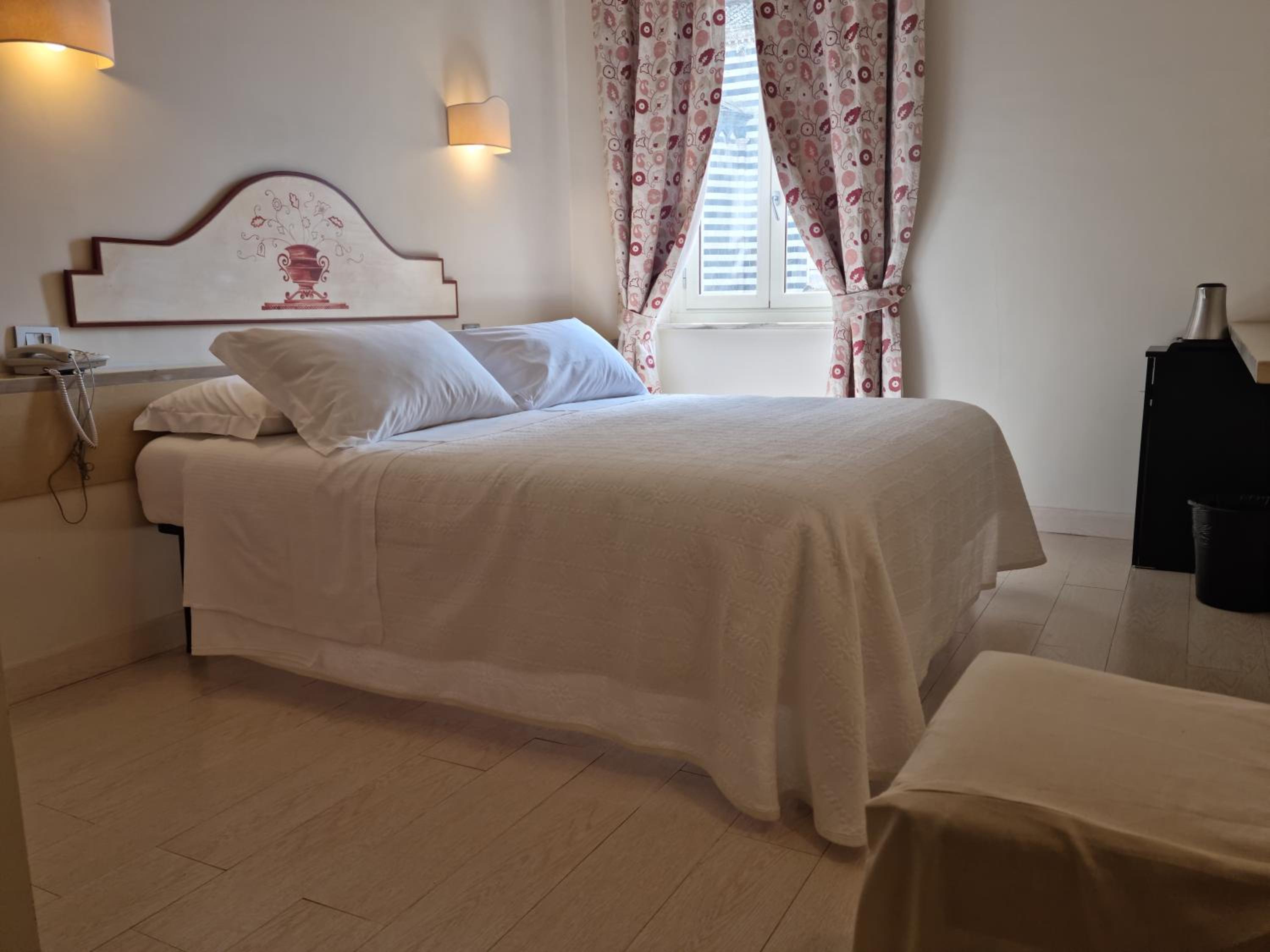 Large Double or Twin Room