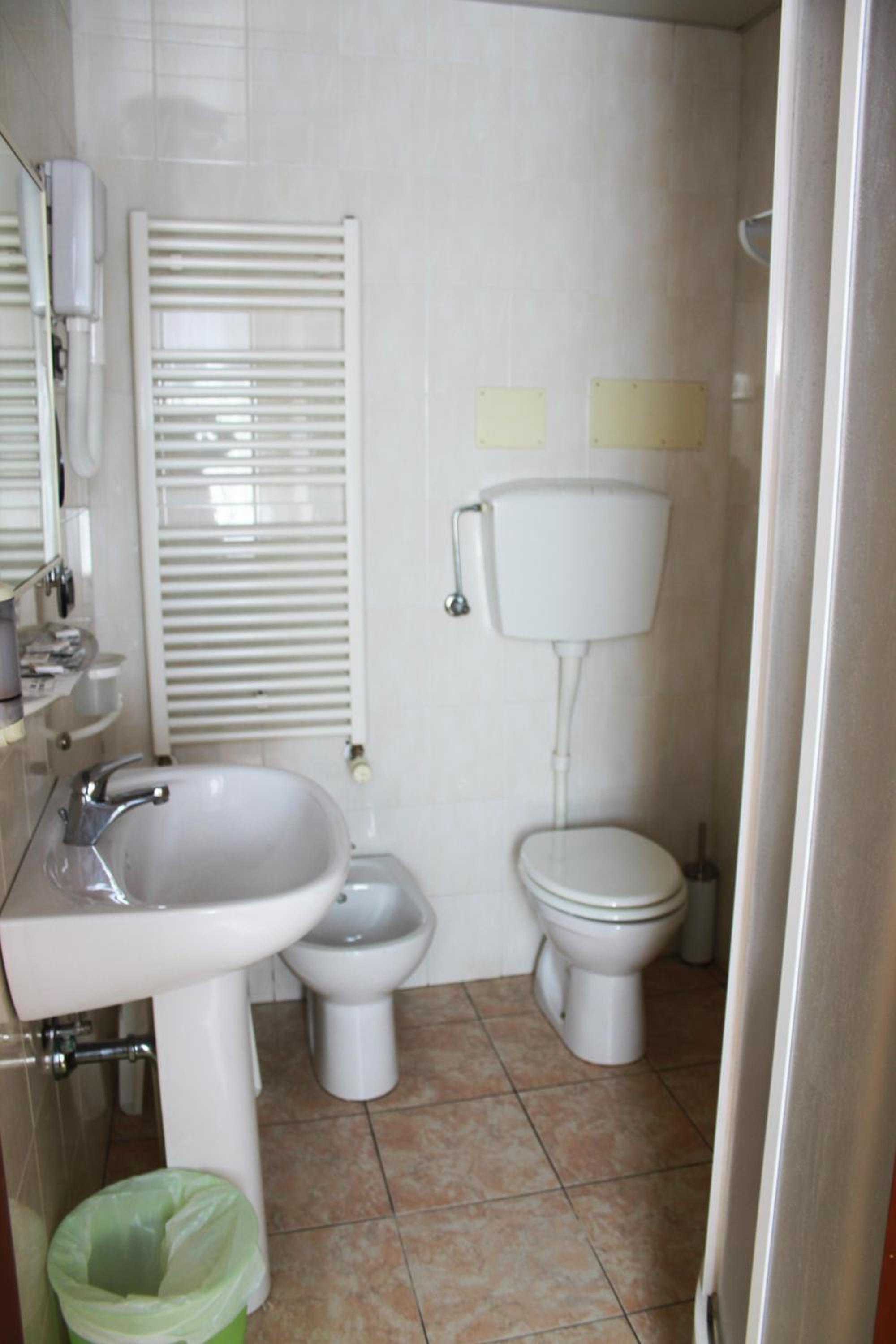 Quadruple Room - Photo 2