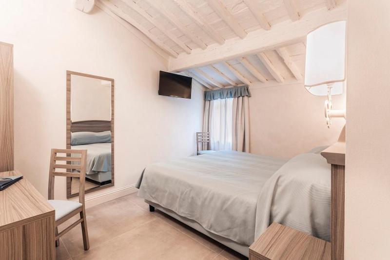 Small Double Room photo 1