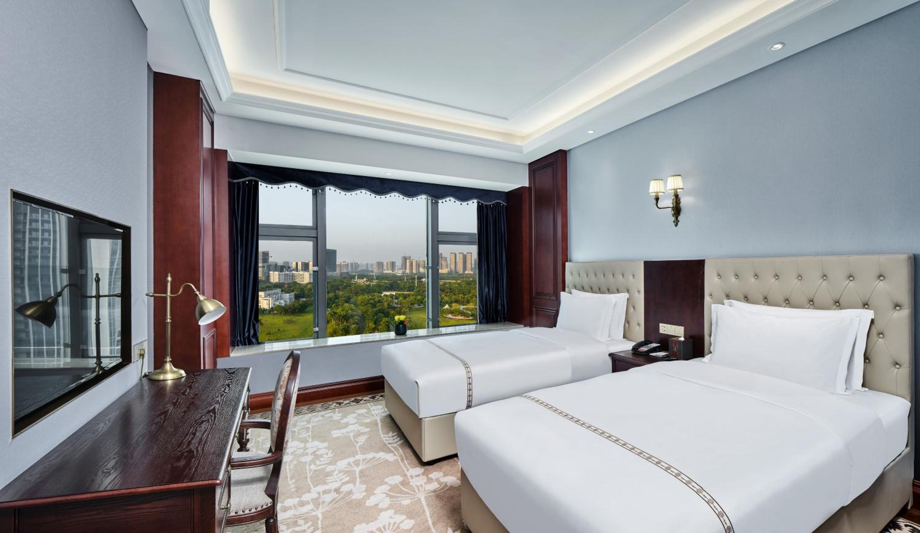 Deluxe Twin Room photo 3