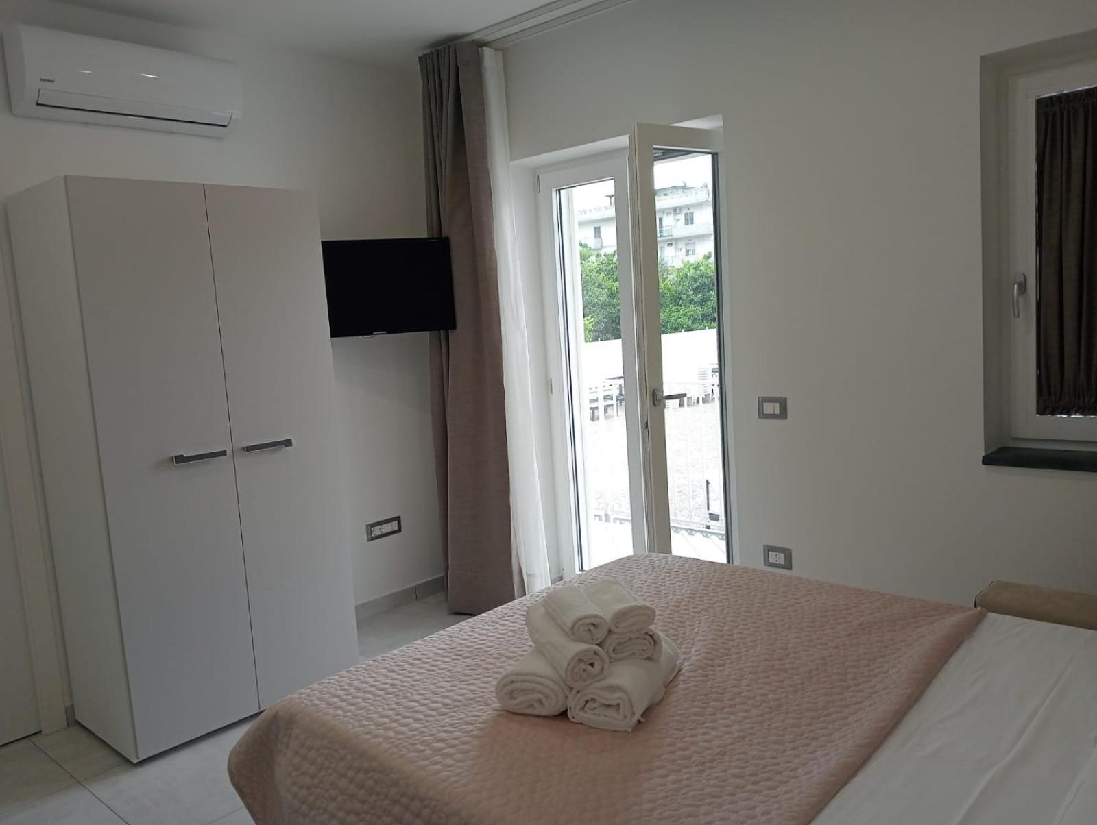 Deluxe Family Room - Photo 8