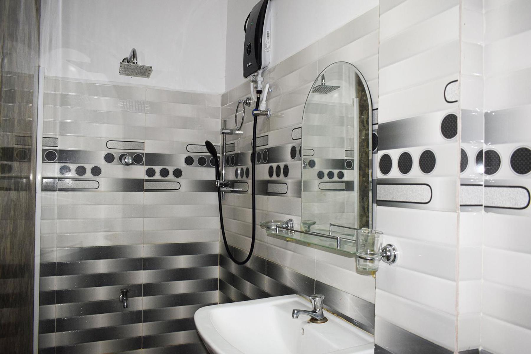 Standard Double Room With Shared Bathroom photo 3
