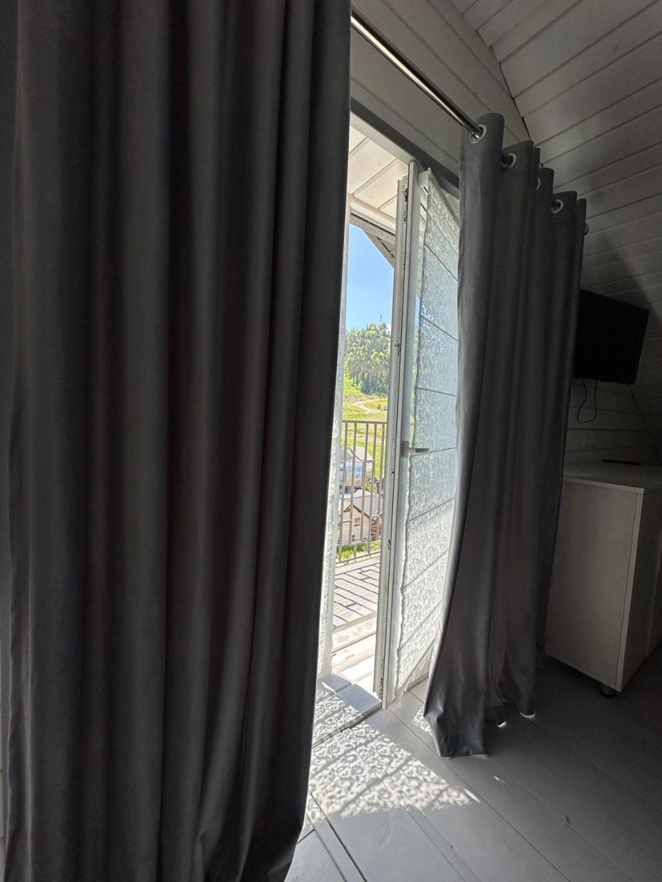 Quadruple Room with Balcony photo 3