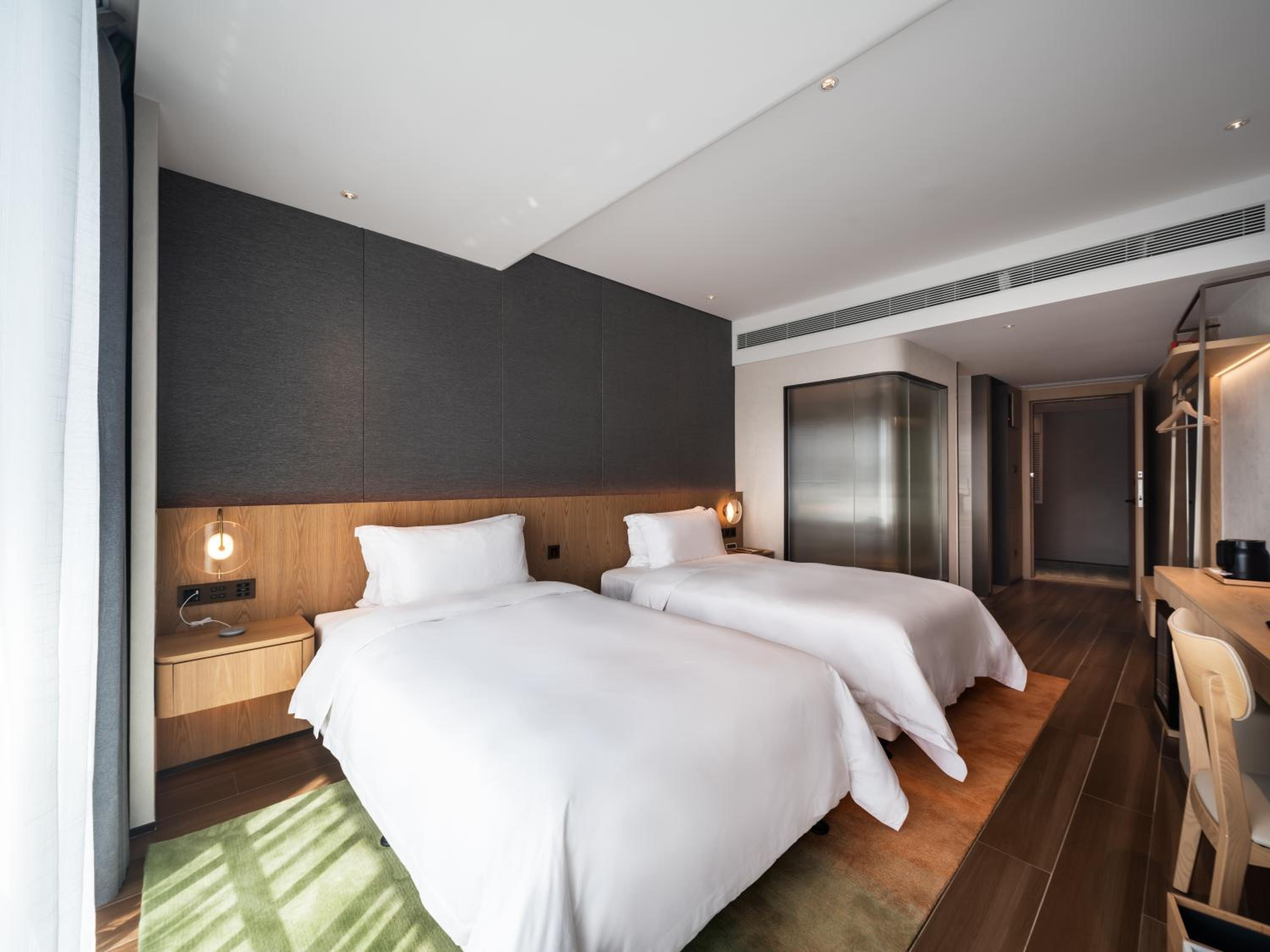 Superior Twin Room photo 2