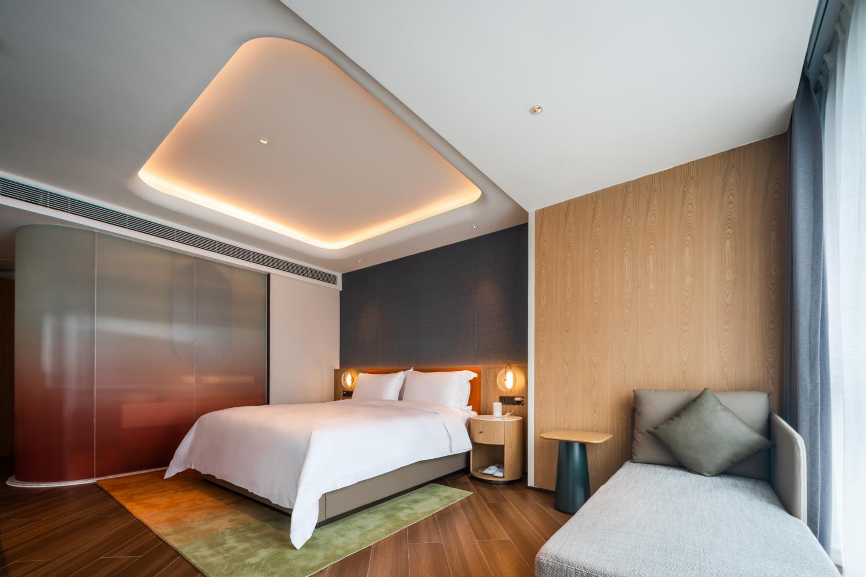 Business Suite photo 3