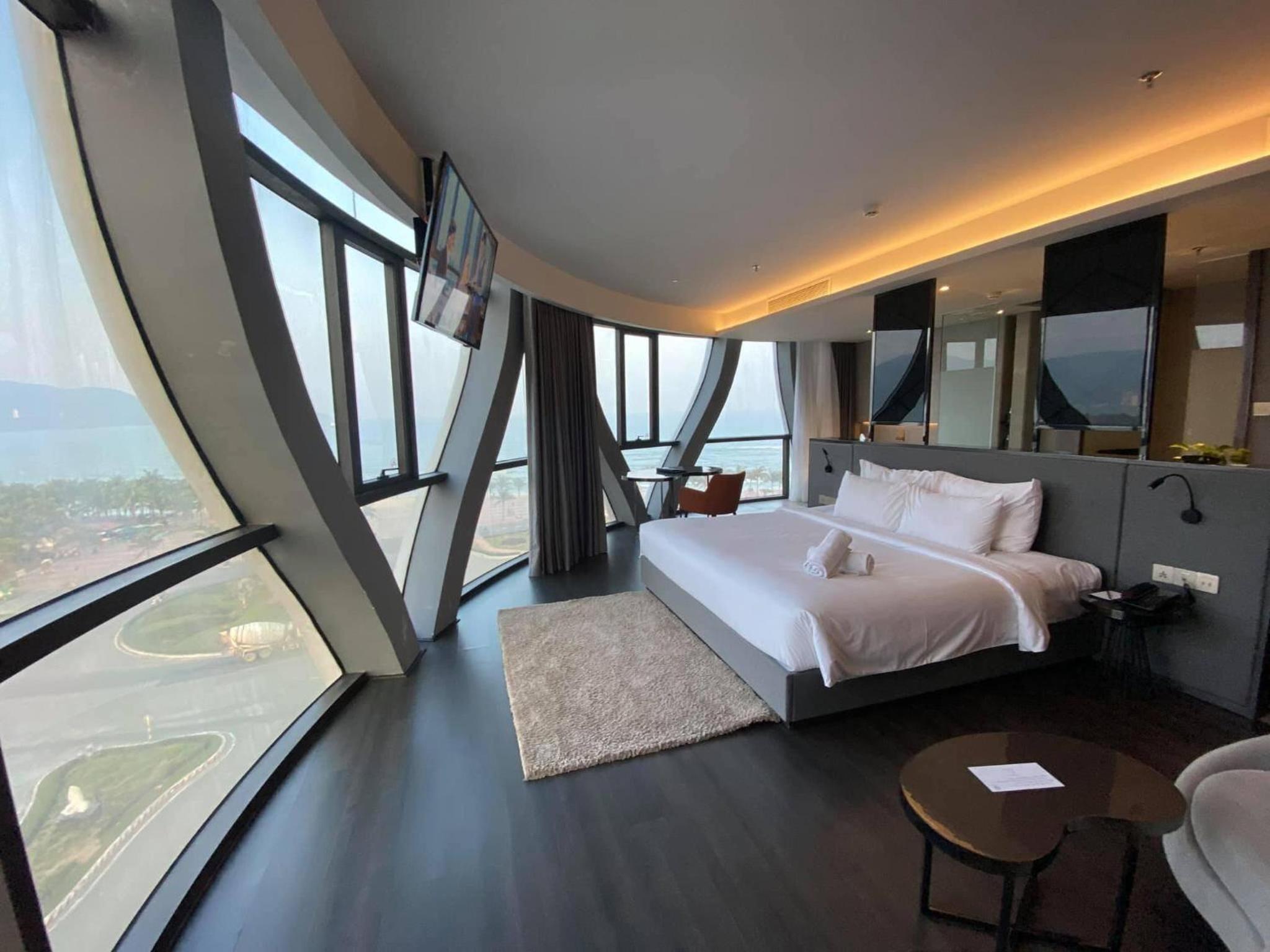 Executive Suite with Ocean Front - Photo 2